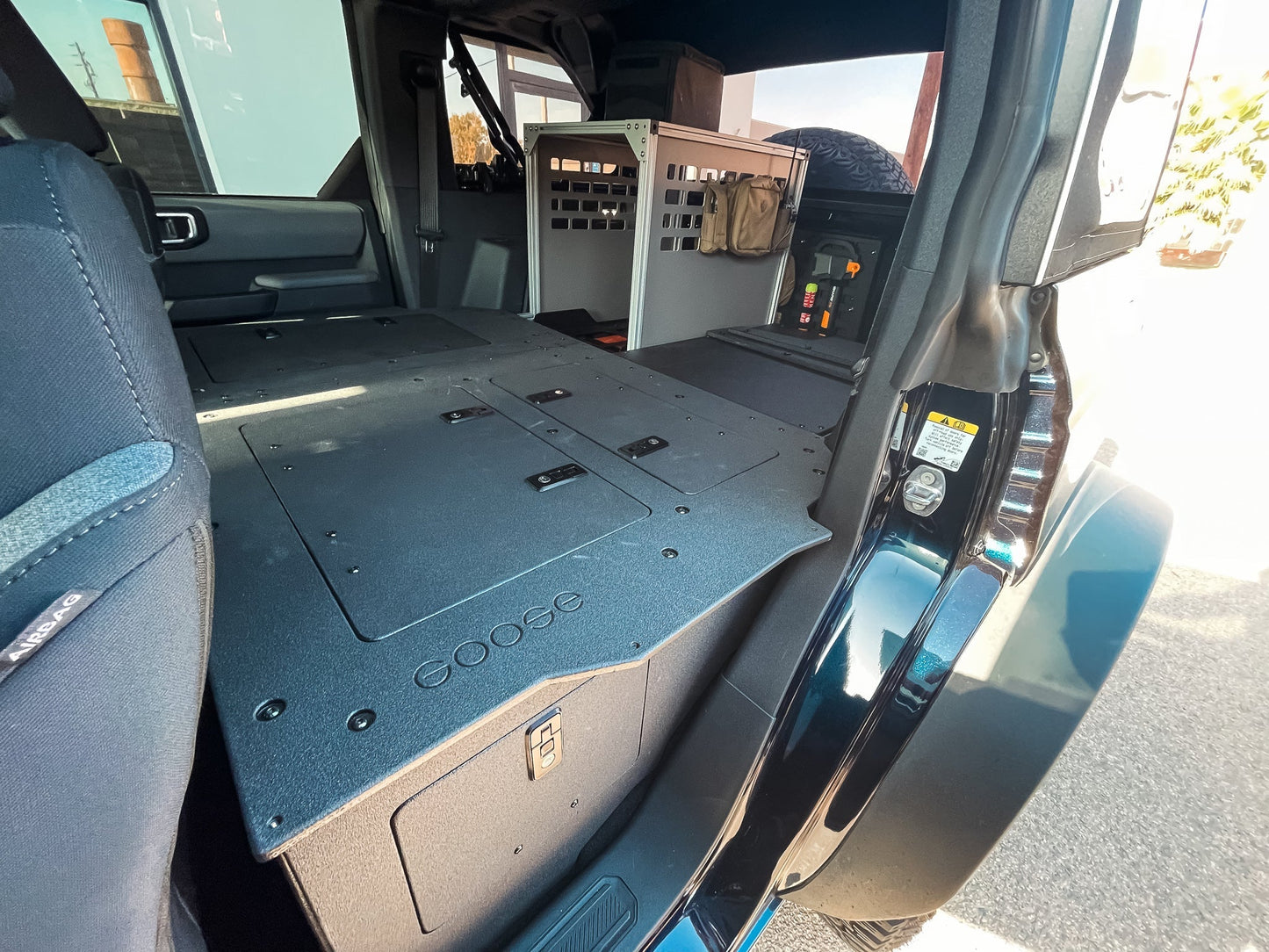 GOOSE GEAR Ford Bronco 2021-Present 6 Gen. 4 Door - Second Row Seat Delete Plate System - Module He - 4713-GGR-SH