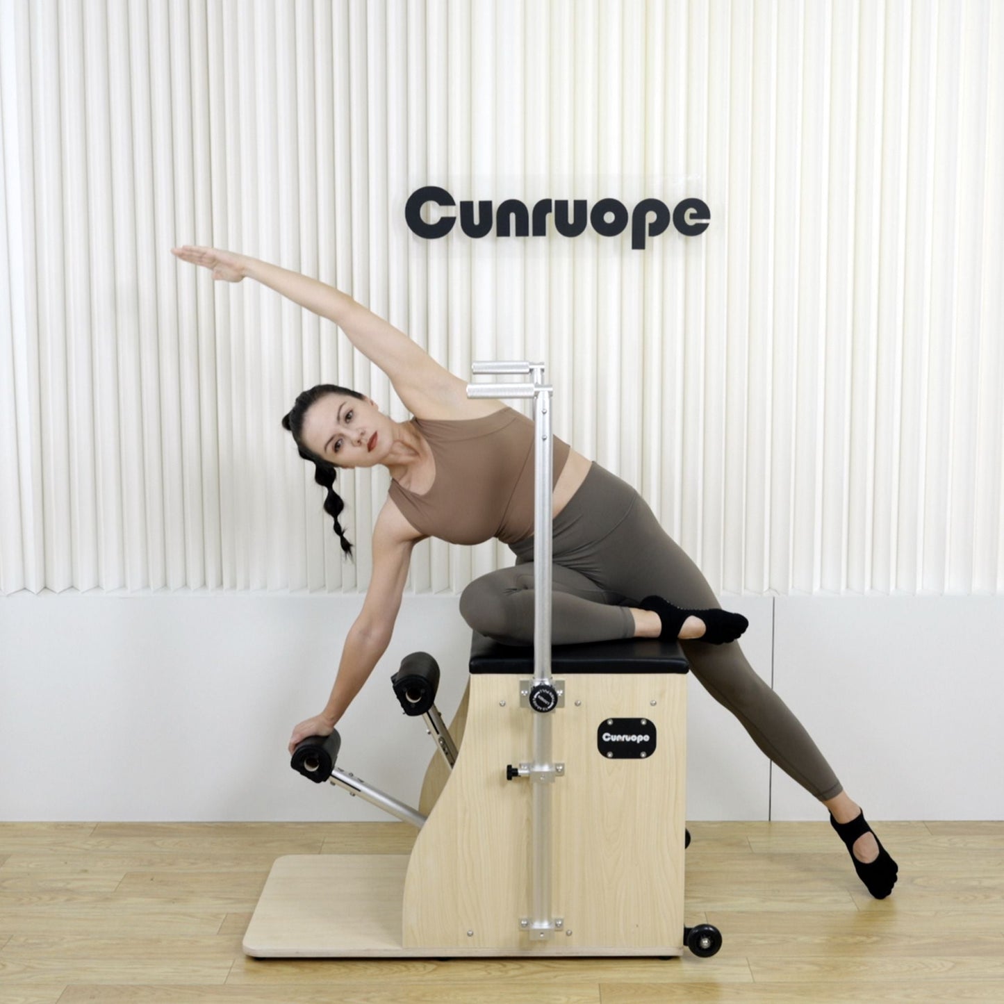 Cunruope M2 Wunda Chair with Handles Plus - WC-1