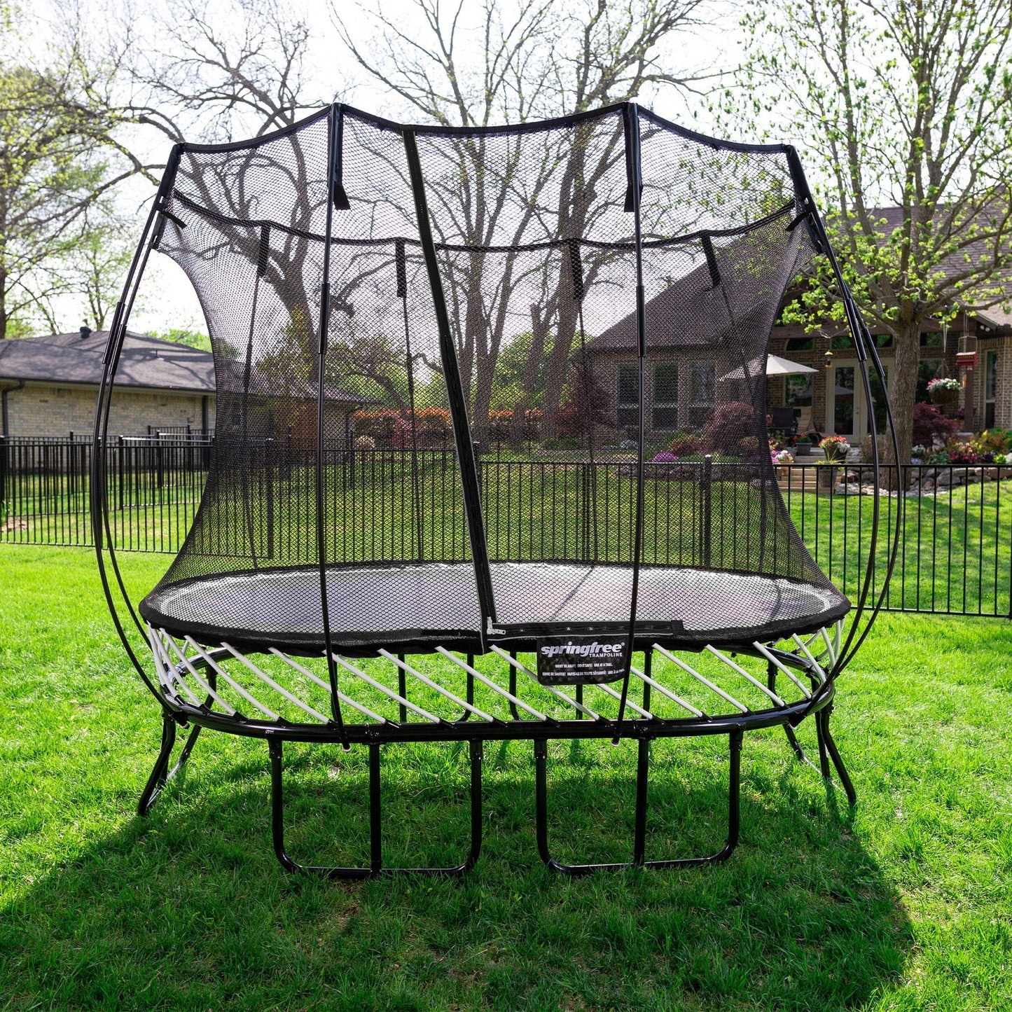 Springfree 6' x 9' Oval Outdoor Backyard Trampoline with FlexiNet and Soft Edge - 318740