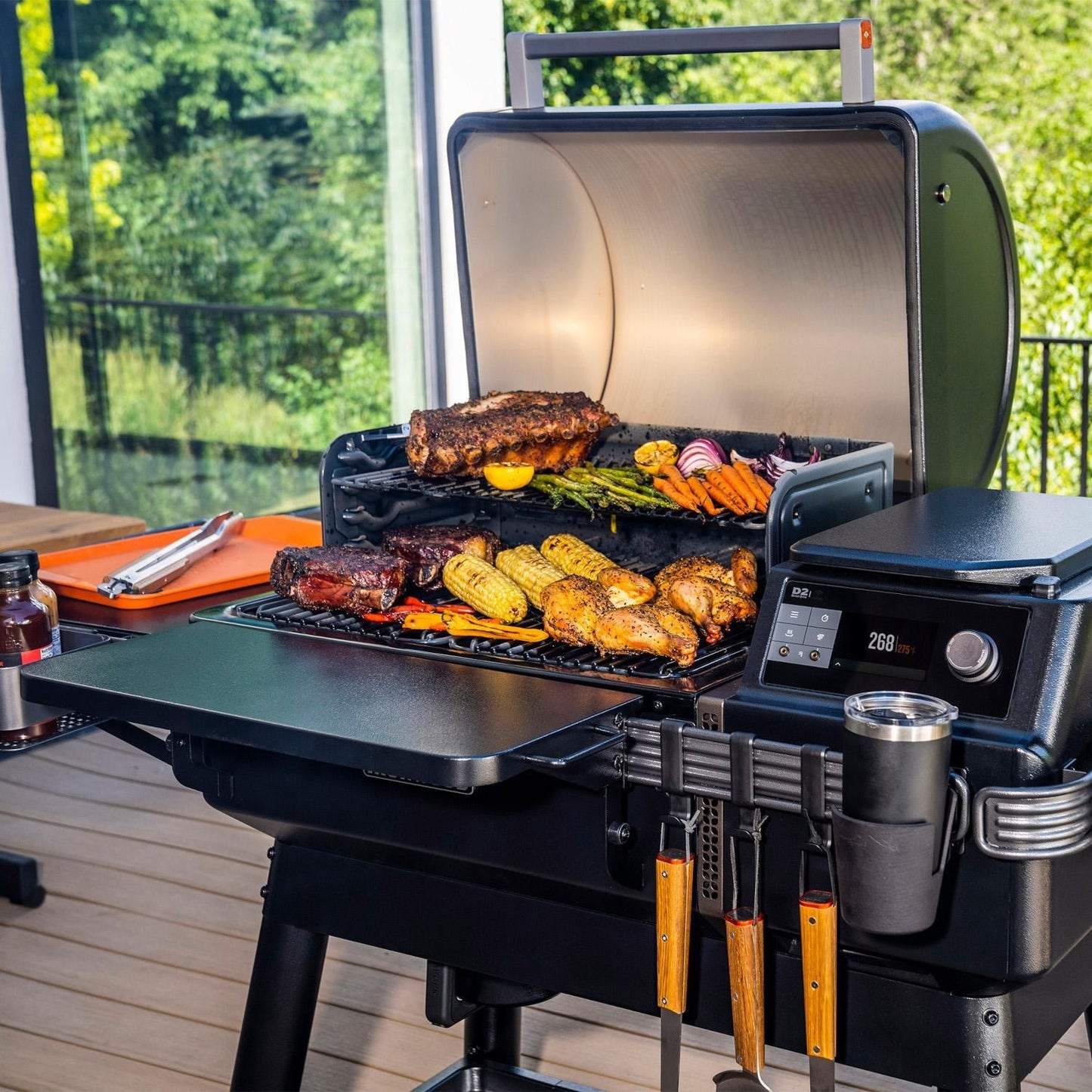Traeger Ironwood Large Pellet Grill - TFB61RLG