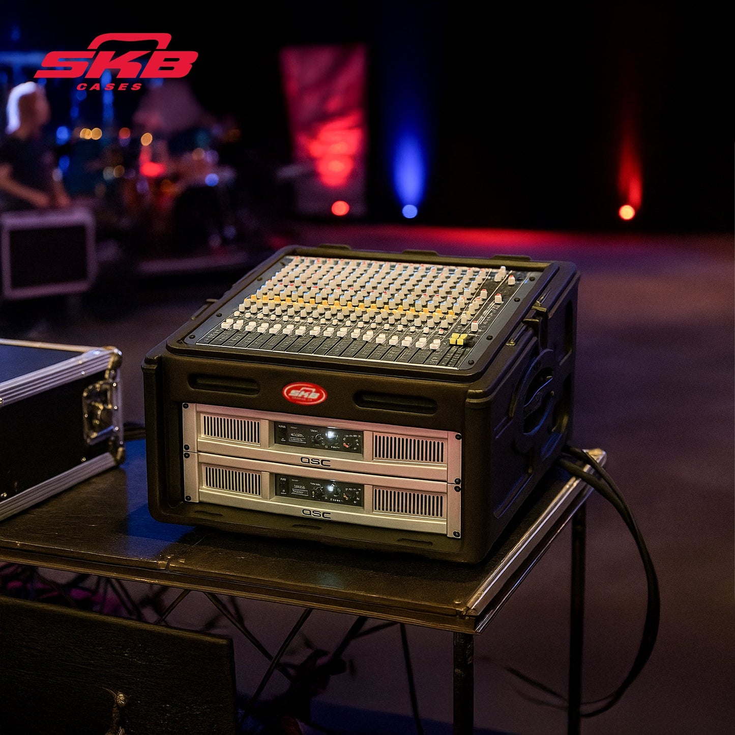 SKB Roto Rack/Mixer Console, 10U Slanted Rackmount on top, 4U Rackmount in Front - 422004