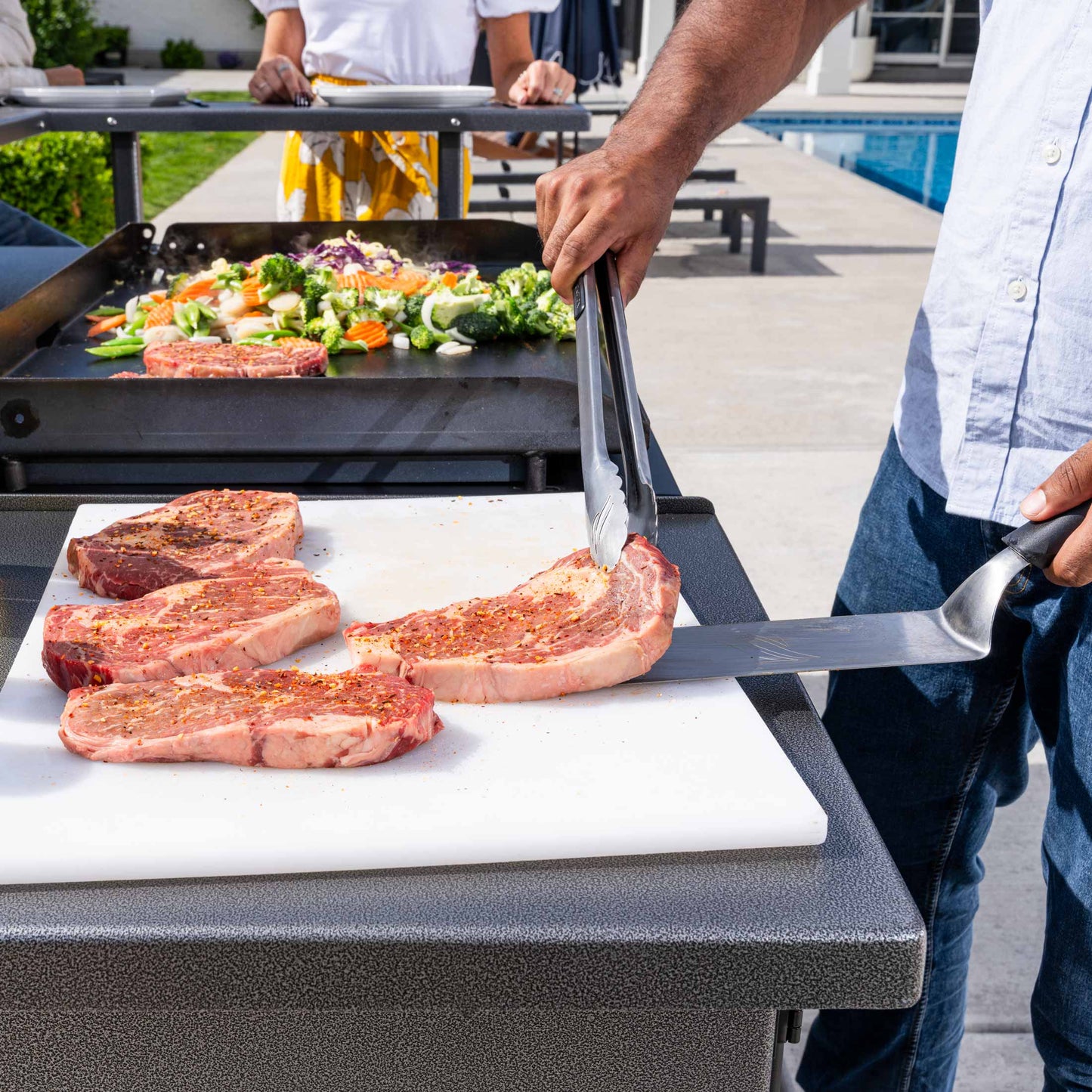 Blackstone 5 Person Chef's Table w/36" Griddle - 6023
