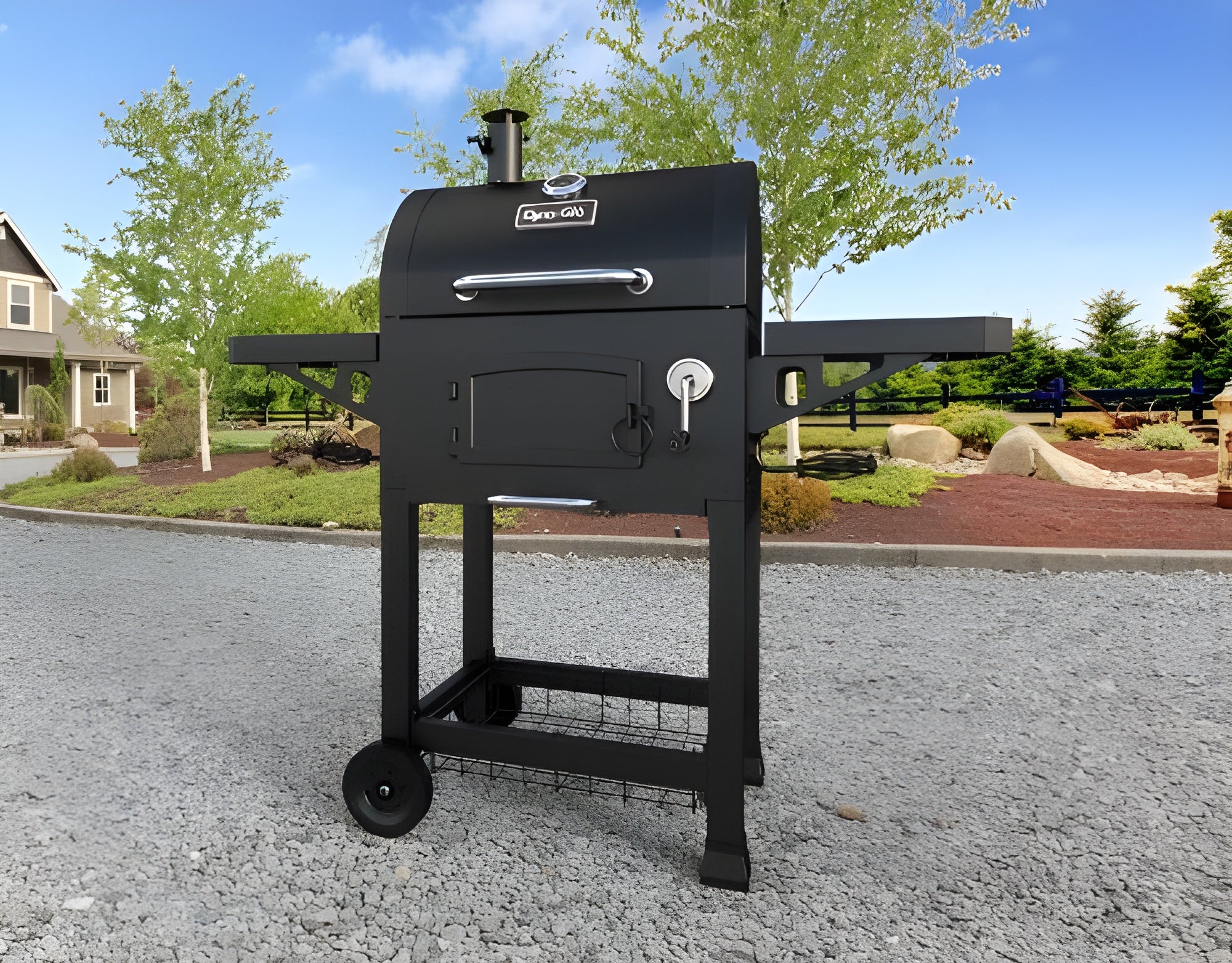 Dyna-Glo DGN405DNC-D Heavy-Duty Compact Charcoal Grill - B00JTTCUVA