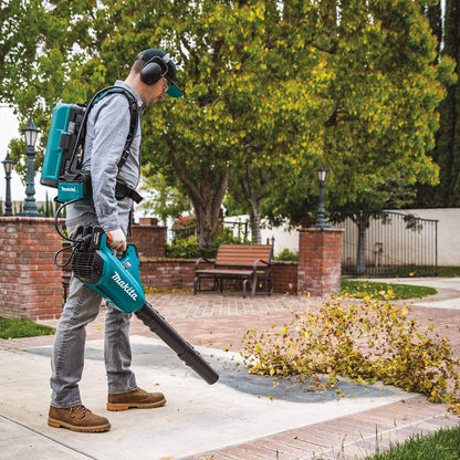 Makita (PDC01) LXT and LXT X2 (36V) Portable Backpack Power Supply - PDC01