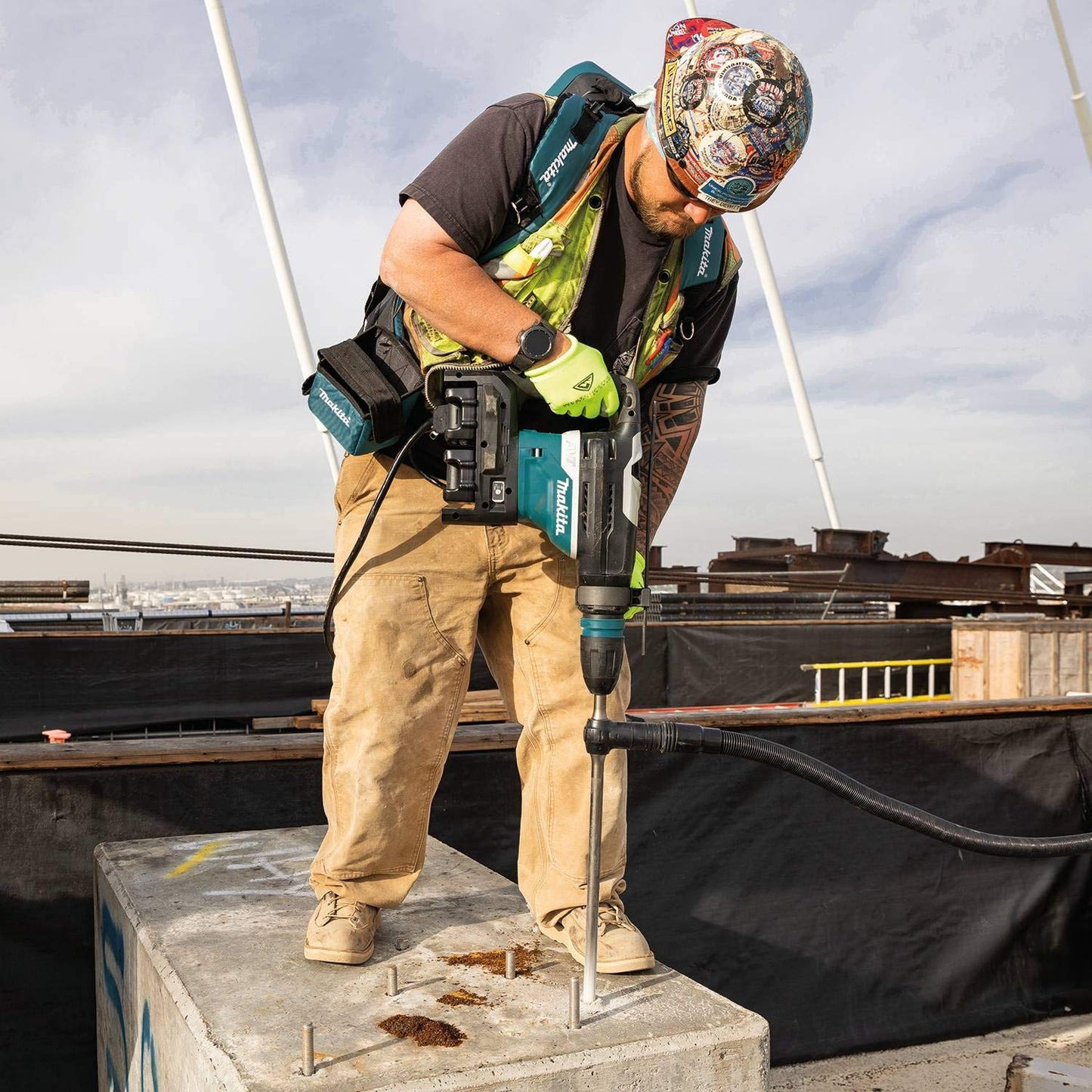 Makita (PDC01) LXT and LXT X2 (36V) Portable Backpack Power Supply - PDC01