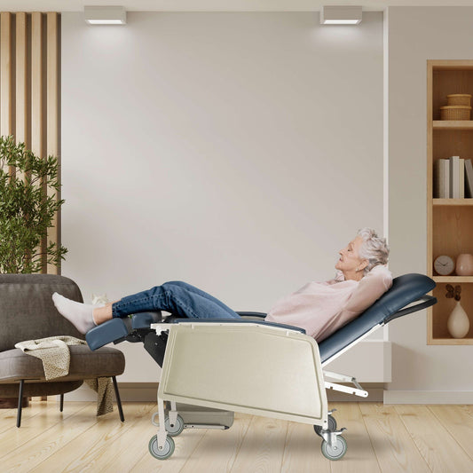 Medacure Bariatric Geri Chair Recliner with a Tray