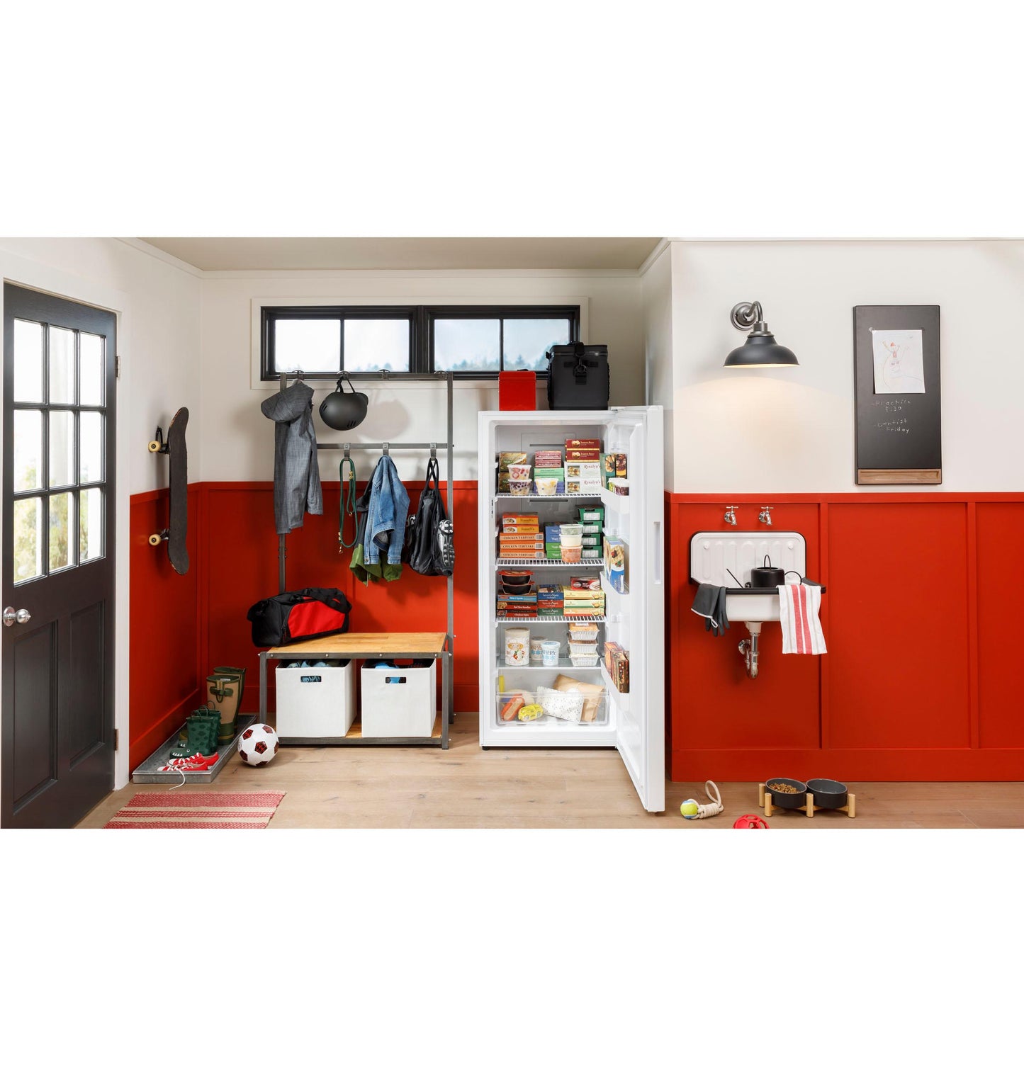 HOTPOINT 13 Cu. Ft. Frost-Free Upright Freezer - HUF13STRWW-KT
