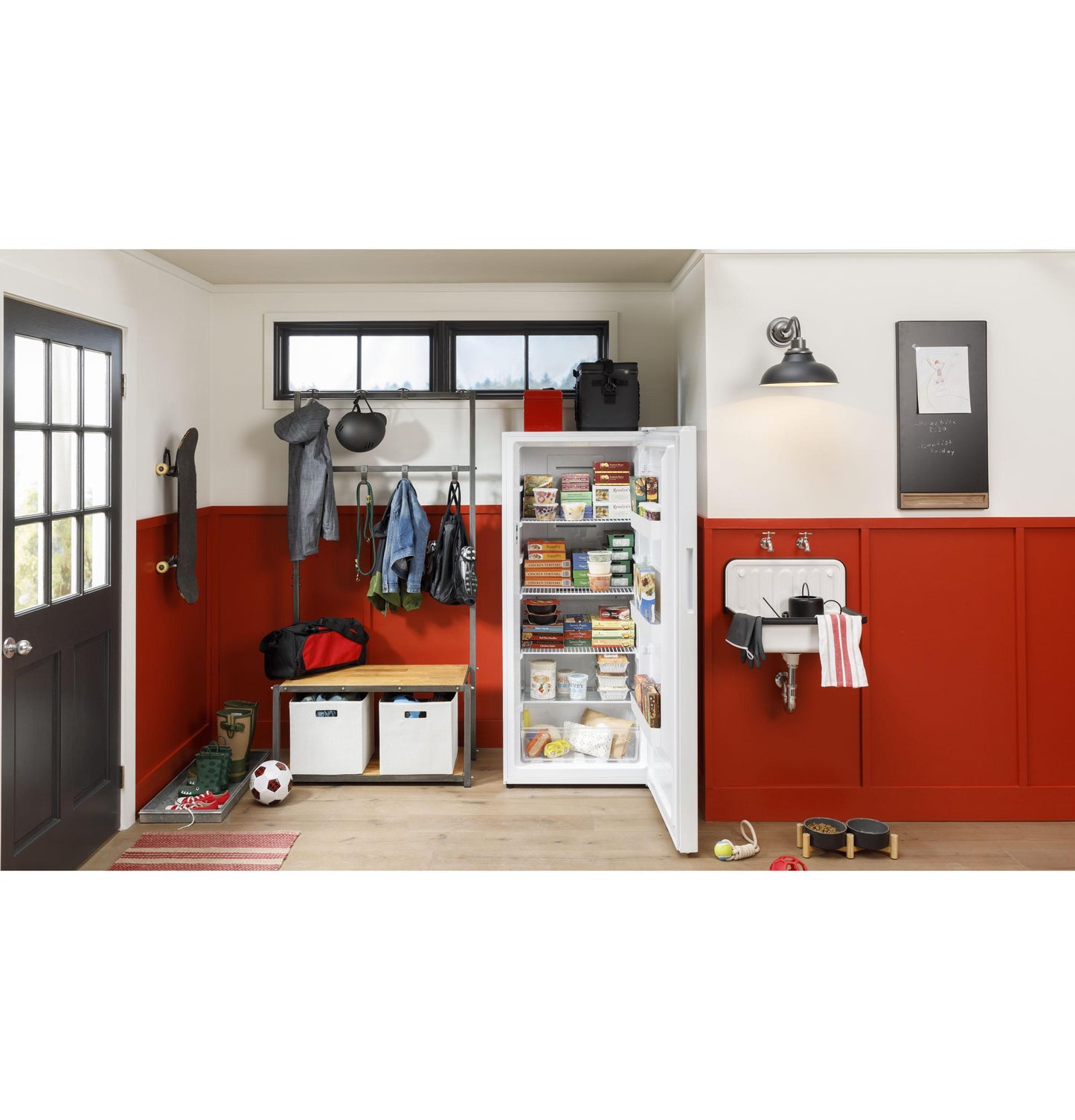 HOTPOINT 13 Cu. Ft. Frost-Free Upright Freezer - HUF13STRWW-KT