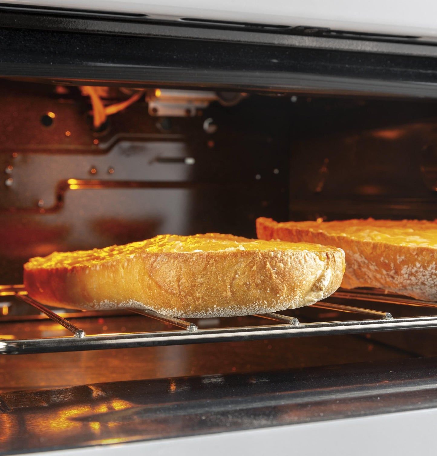HOTPOINT 20" Front-Control Free-Standing Gas Range with Sealed Burners - RGAS200DMWW-KT