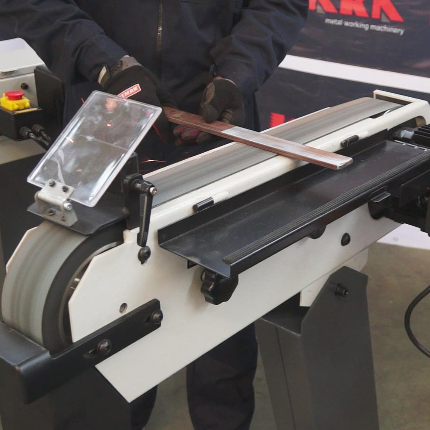 Kaka Industrial BG-3 Belt Grinder, 3 x 79 in Belt Sander, Wheel Metal Belt Grinder/Sander, Sander with Cast Iron Base, High Speed Belt Grinder 220V-60HZ-1PH - 189001