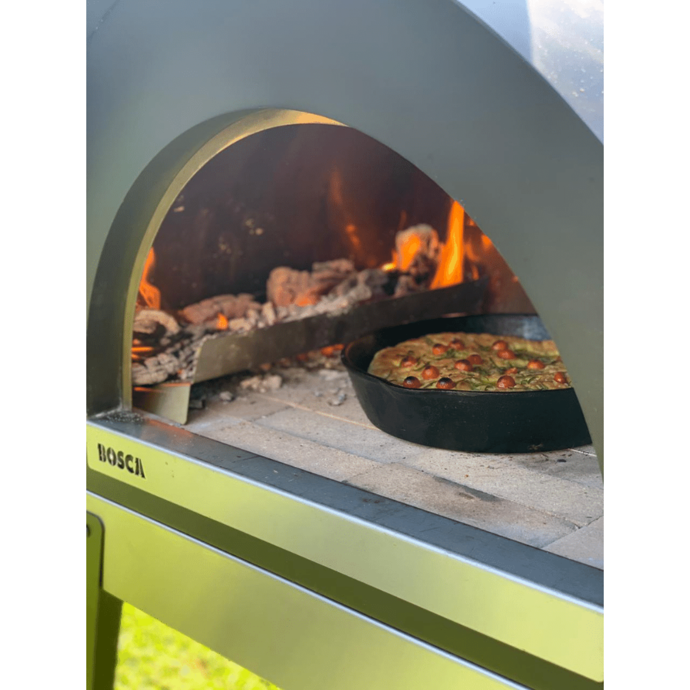 Bosca Nahuen 41 Inch Outdoor Wood Fired Pizza Oven - BOSCAHORNAH