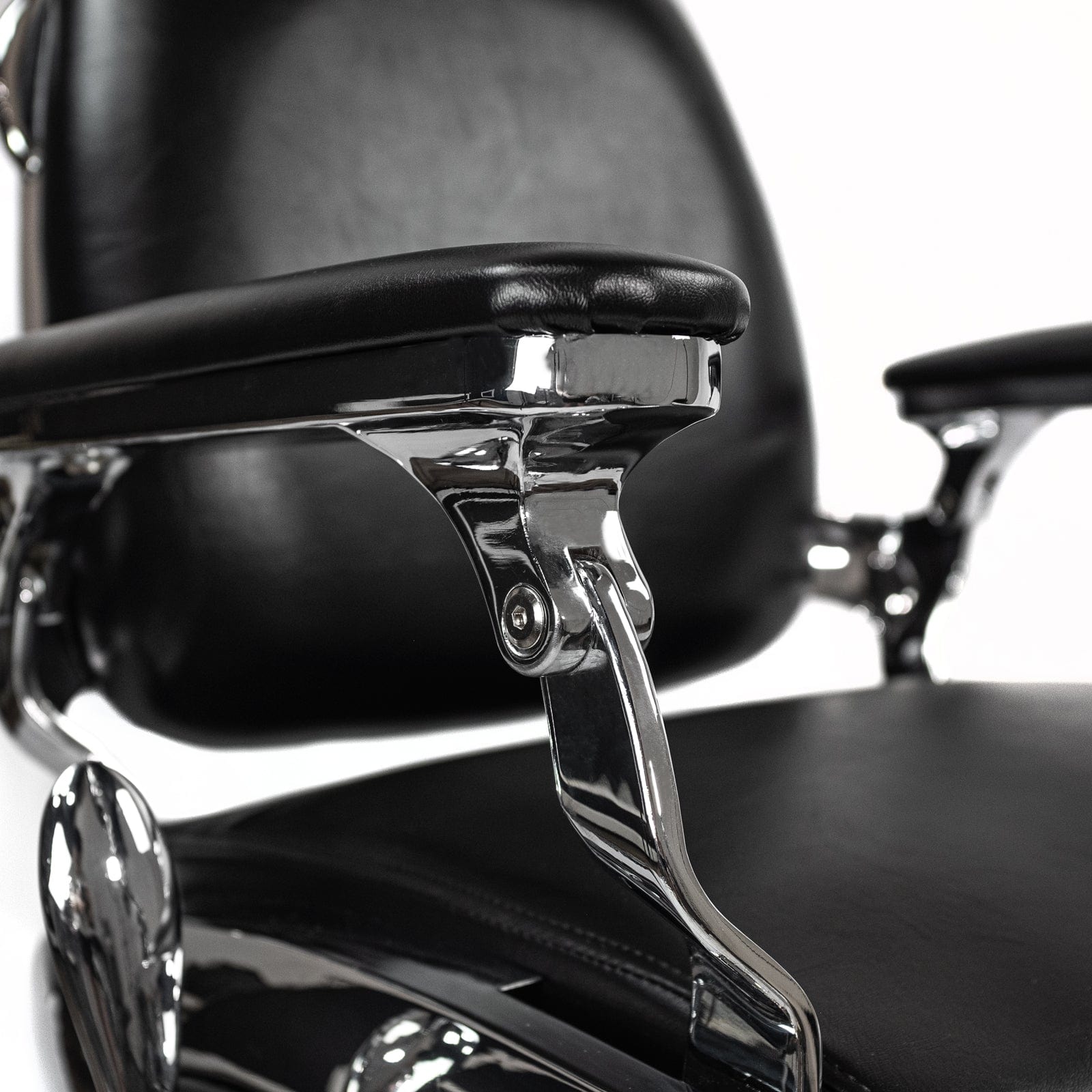 ROOSEVELT BARBER CHAIR - DON-BBCHR-31909-BRN