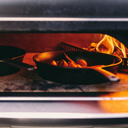 Gozney Dome XL Gen 2 Bone Dual Fuel Freestanding Outdoor Pizza Oven - GMPBNUS1825 | AM1985