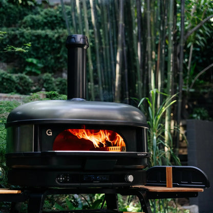 Gozney Dome XL Gen 2 Off-Black Dual Fuel Freestanding Outdoor Pizza Oven - GMPOBUS1825 | AM1985