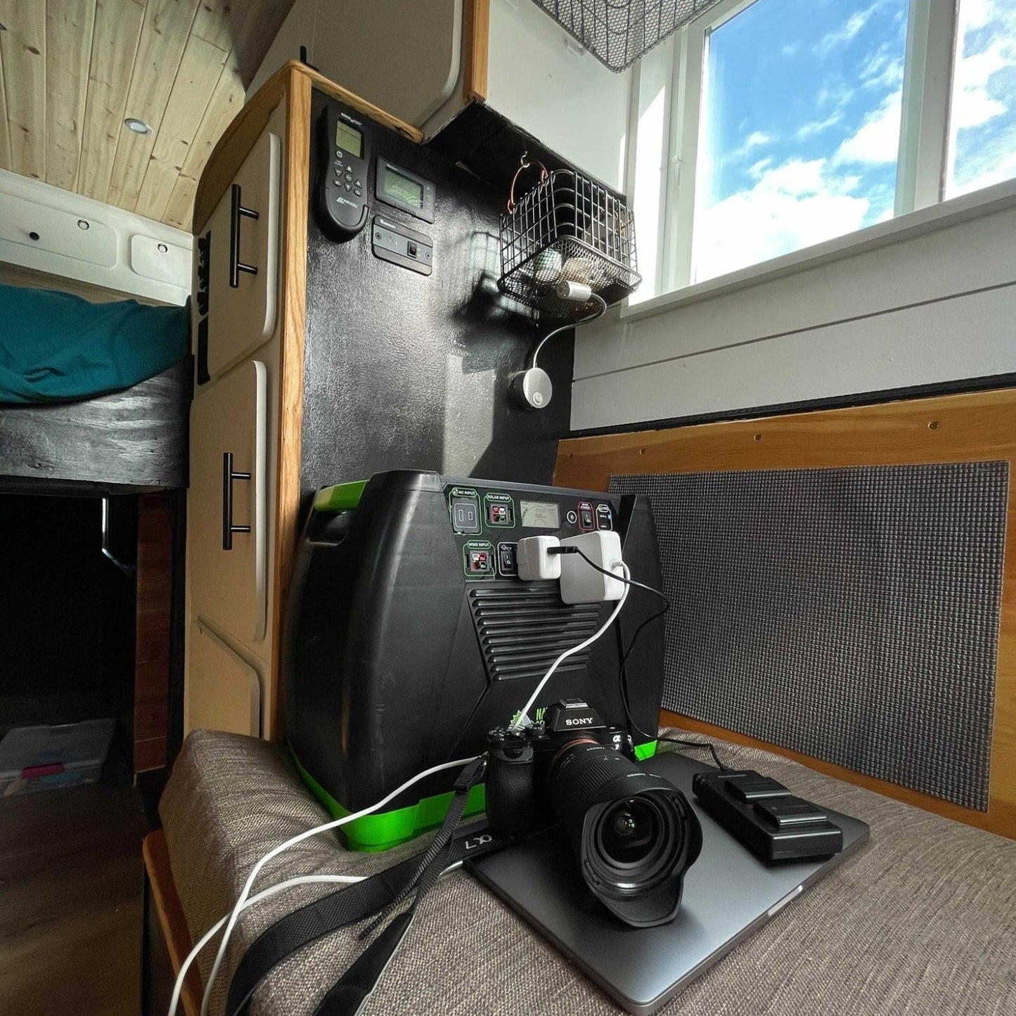 Nature's Generator  - Nature's Generator Elite 3600W - HKNGGNEL-R