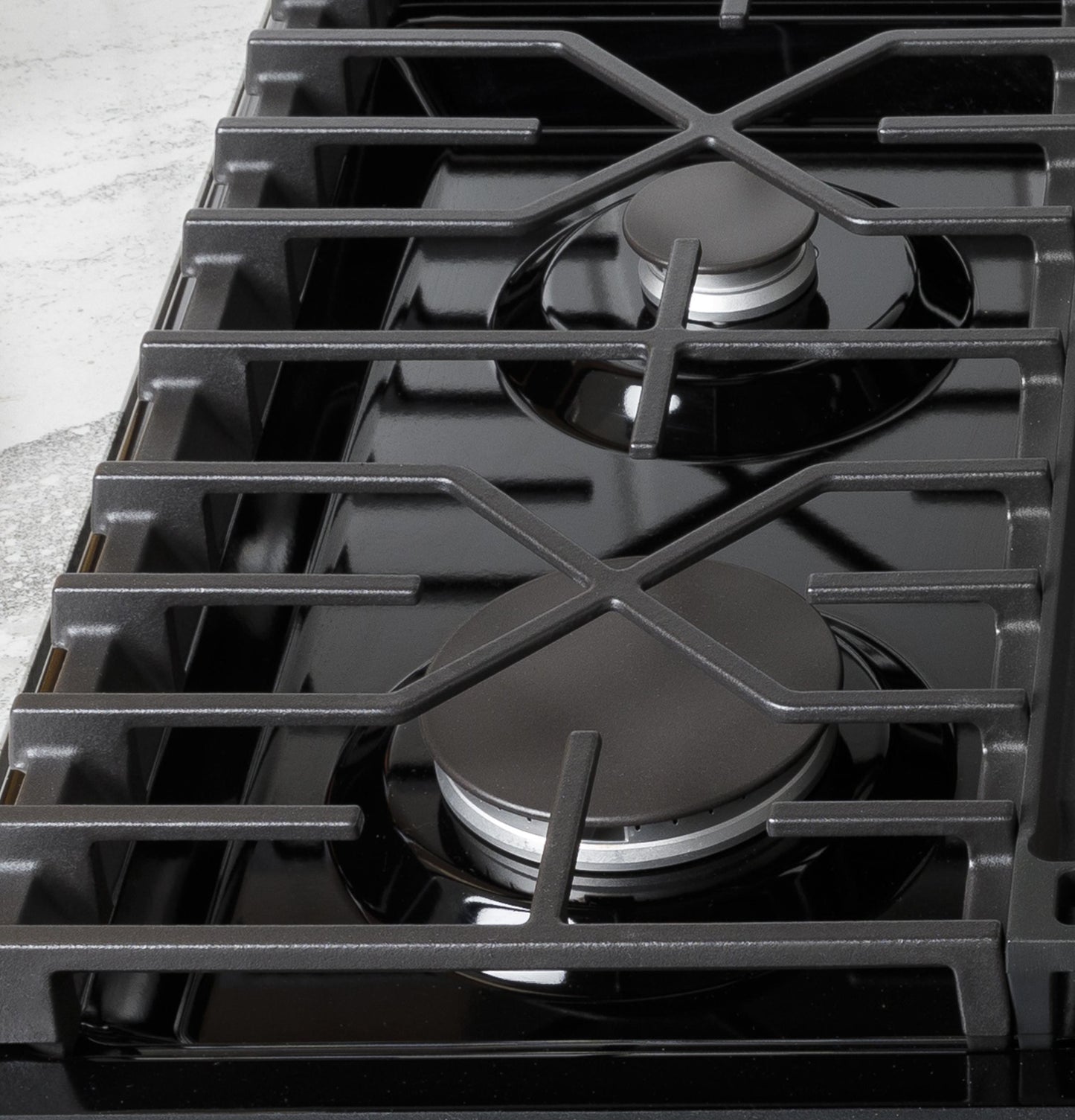 GE APPLIANCES GGS600AVWW GE® 30" Slide-In Front-Control Convection Gas Range with No Preheat Air Fry and EasyWash™ Oven Tray White - GGS600AVWW