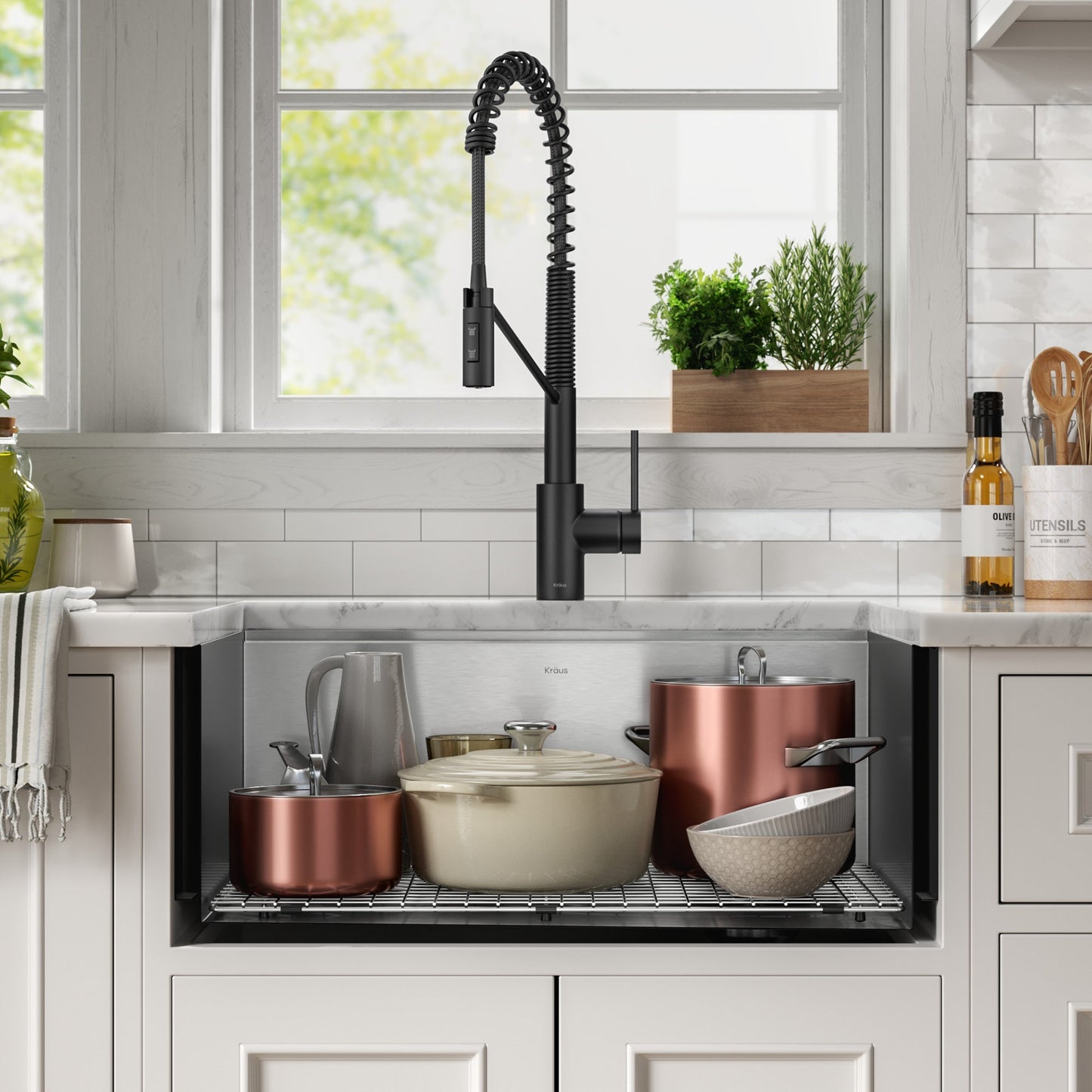 KRAUS Kore 27" Apron Front Workstation 16 Gauge Stainless Steel Kitchen Sink - KWF210-27