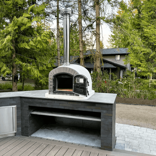 LumeAltoPremiumPizzaOvenBackyardSetup