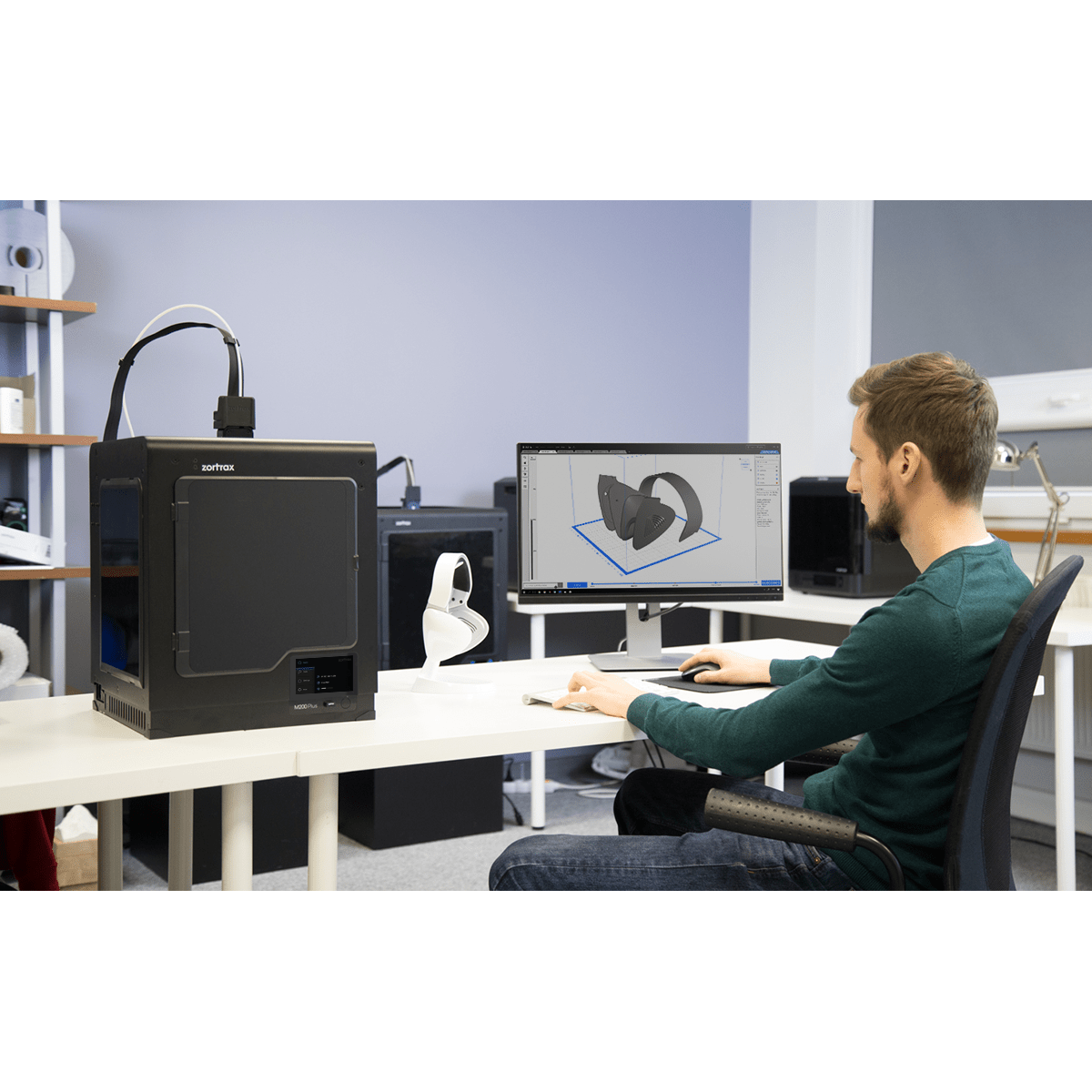 Zortrax M200 Plus - High-Performance 3d Printer