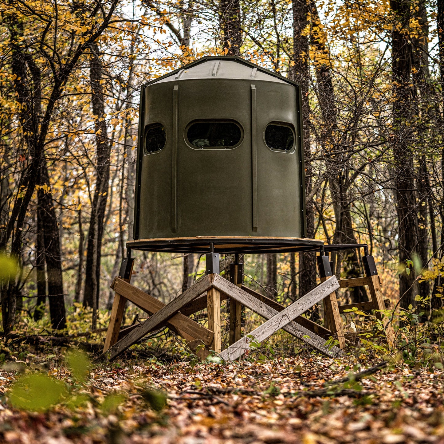 Maverick 5-Shooter GX Deer Blind in Brown with Clear Windows - 00240