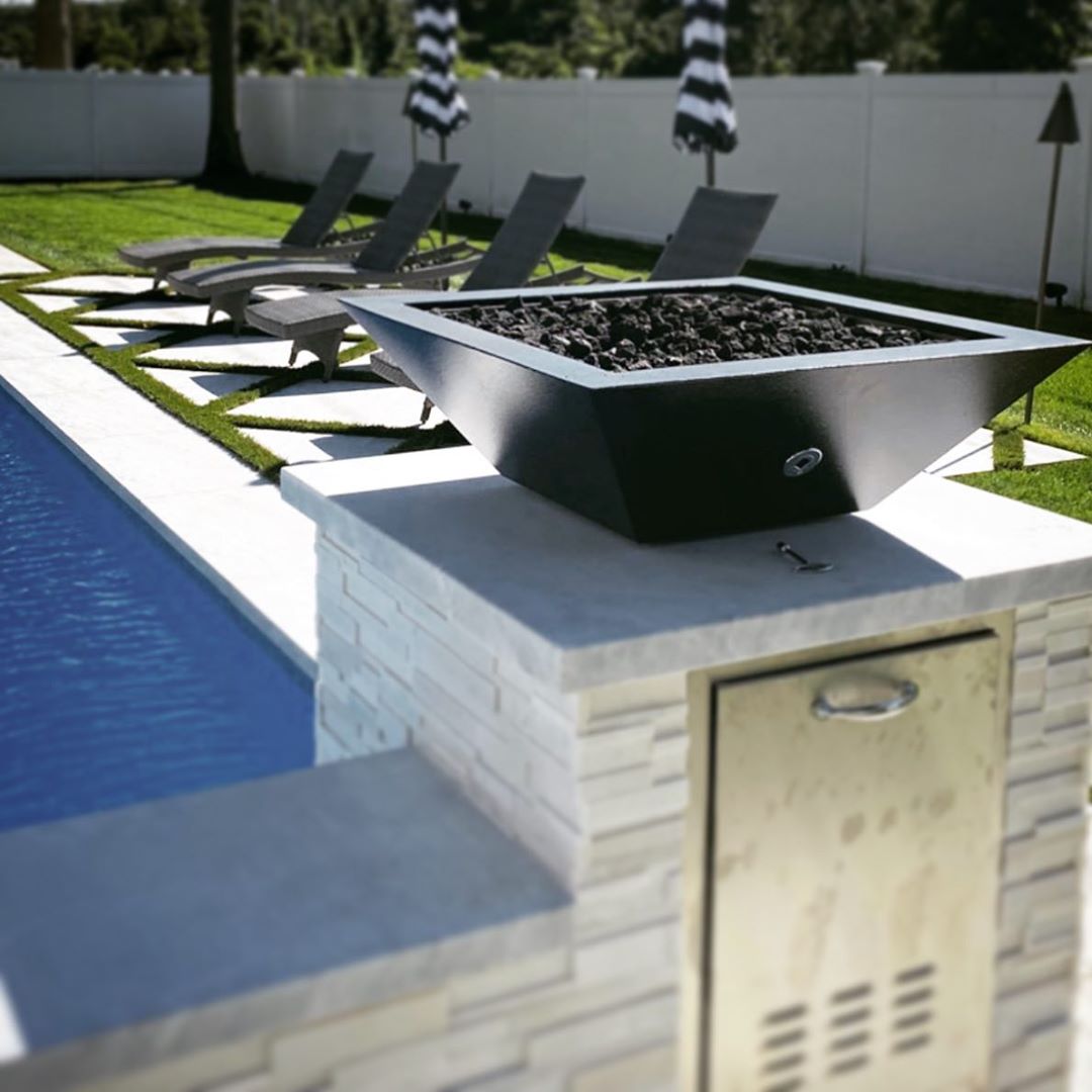Maya Concrete Fire BowlLifestyle 4