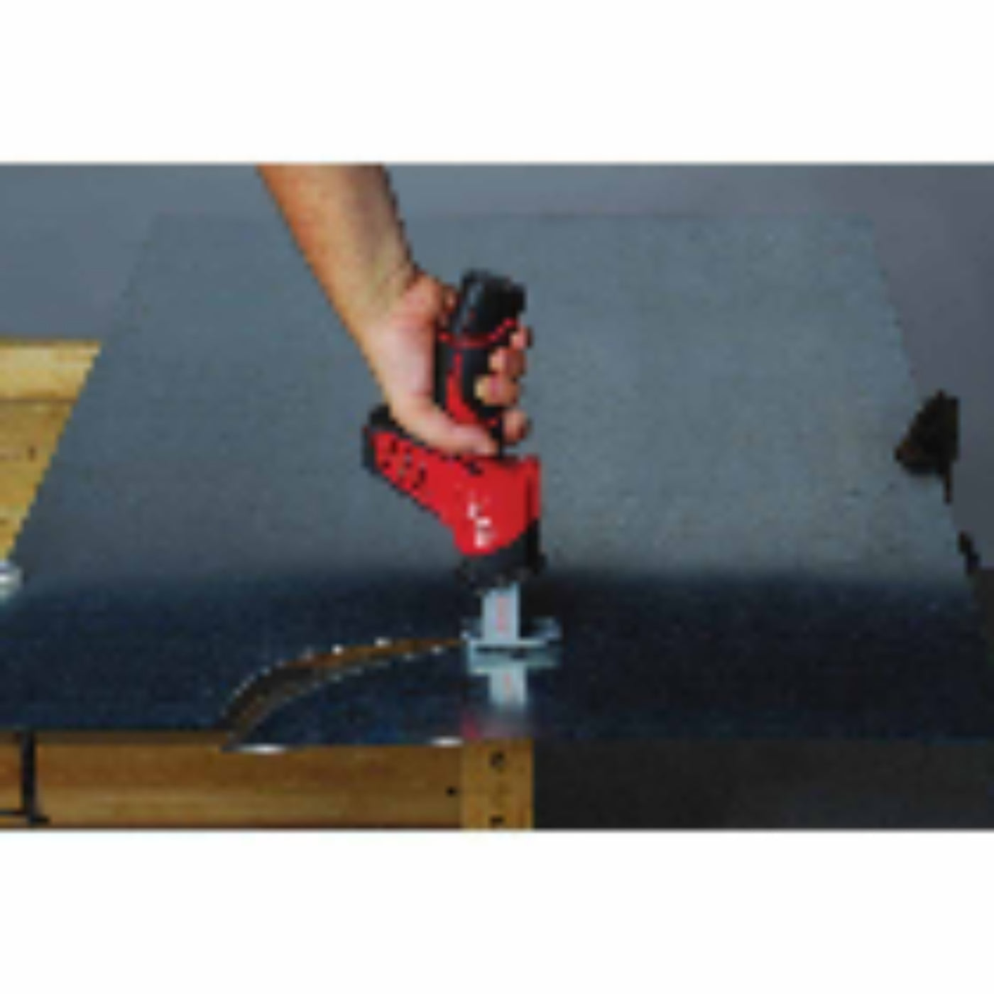 Milwaukee 2497-24B M12 12V Lithium-Ion Cordless Combo Kit (4-Tool) w/(2) 1.5Ah Batteries, (1) Charger, (1) Tool Bag - 760901