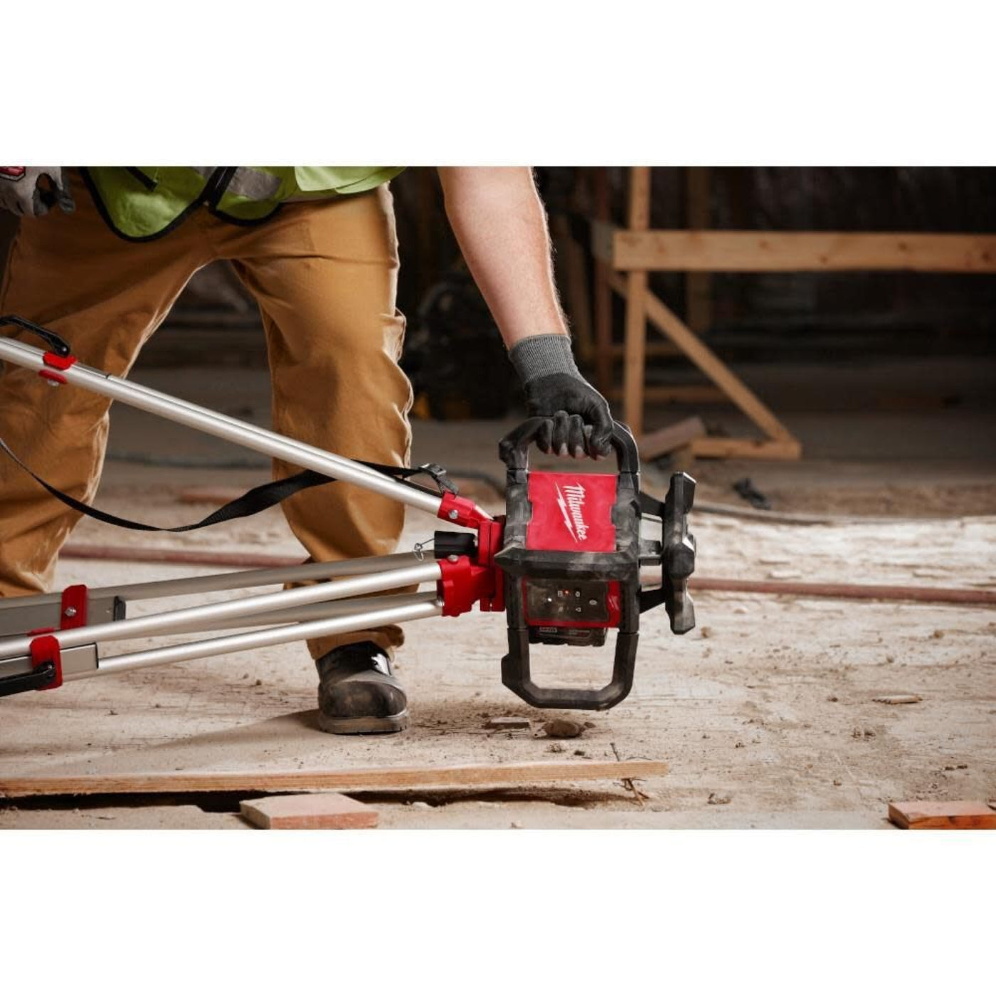Milwaukee 3702-21 M18 Green Interior Rotary Laser Level Kit w/ Remote/Receiver & Wall Mount Bracket - 734966
