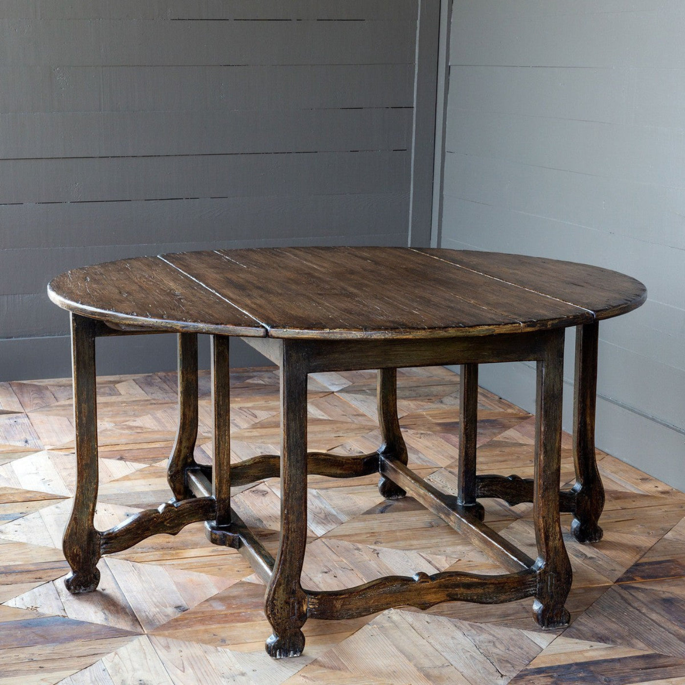 Park Hill Collection Manor Gate Leg Round Dining Table - EFT01108
