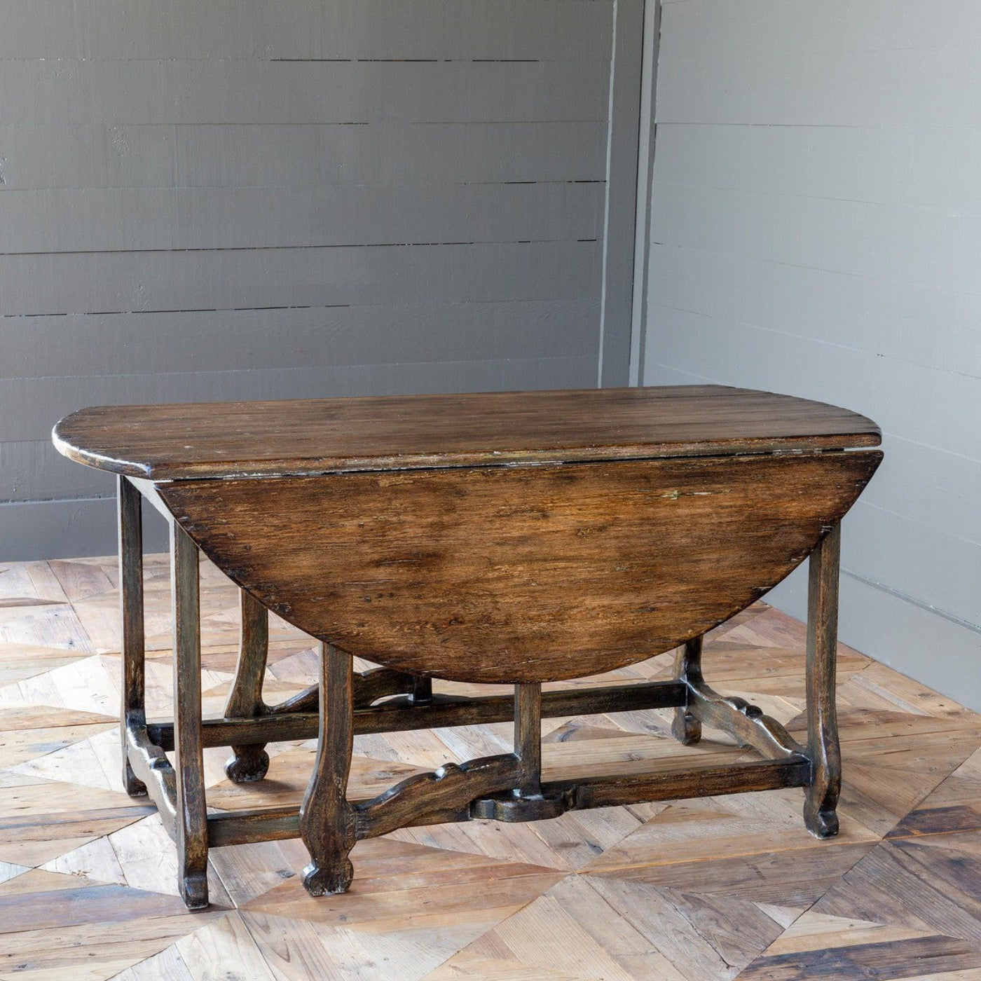 Park Hill Collection Manor Gate Leg Round Dining Table - EFT01108