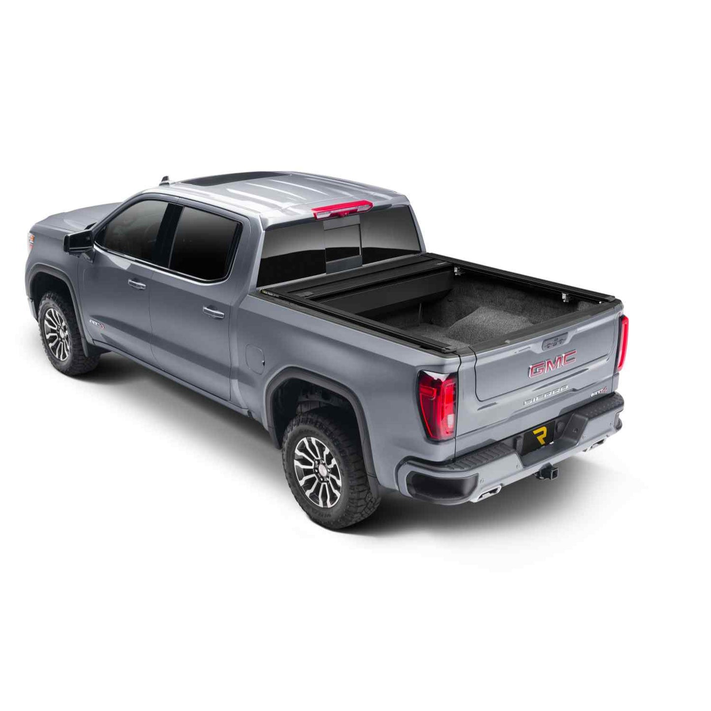 RetraxONE XR GMC And Chevy 1500 Manual Retractable Tonneau Cover