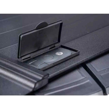 RetraxPRO MX GMC 1500 And Chevy Manual Retractable Tonneau Cover