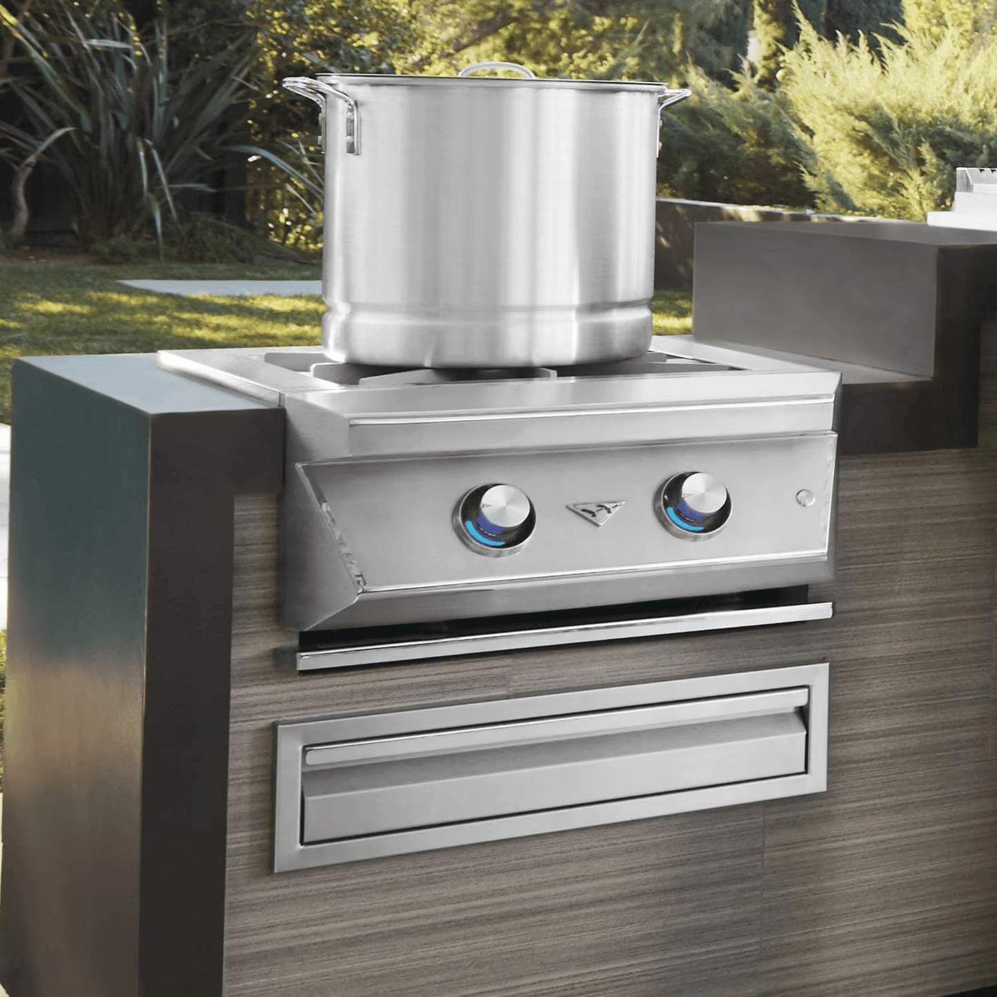 Twin Eagles Built-In Gas Power Burner with Reversible Heavy Duty Grate & Stainless Steel Lid - TEPB24HG-CL