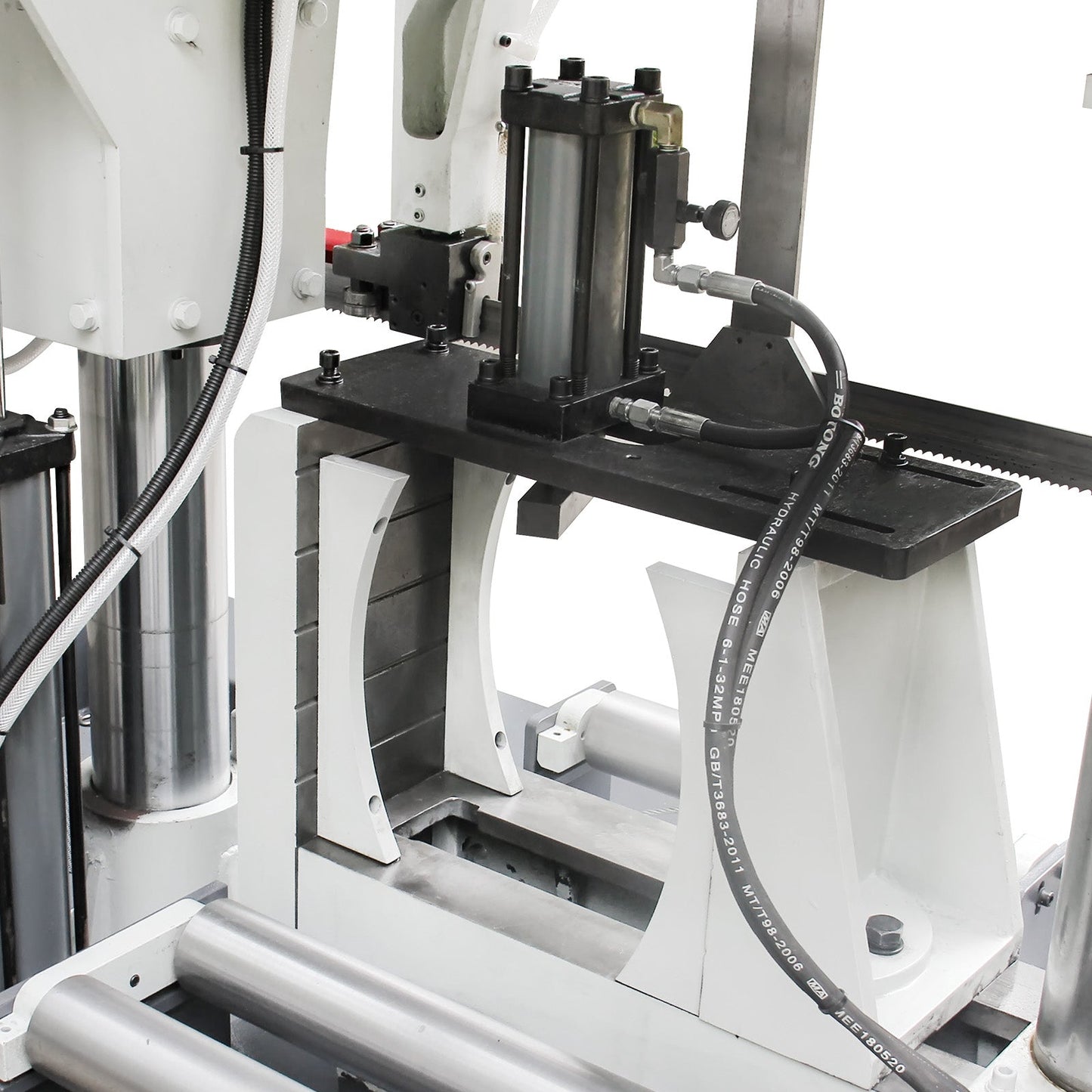 Kaka Industrial TGK-16A Double column horizontal band saw, Max cutting capacity 15.7 inch, vertical lifting, high stability. Cutting speed adopts hydraulic control, 230V 60HZ 3PH - 188304V230