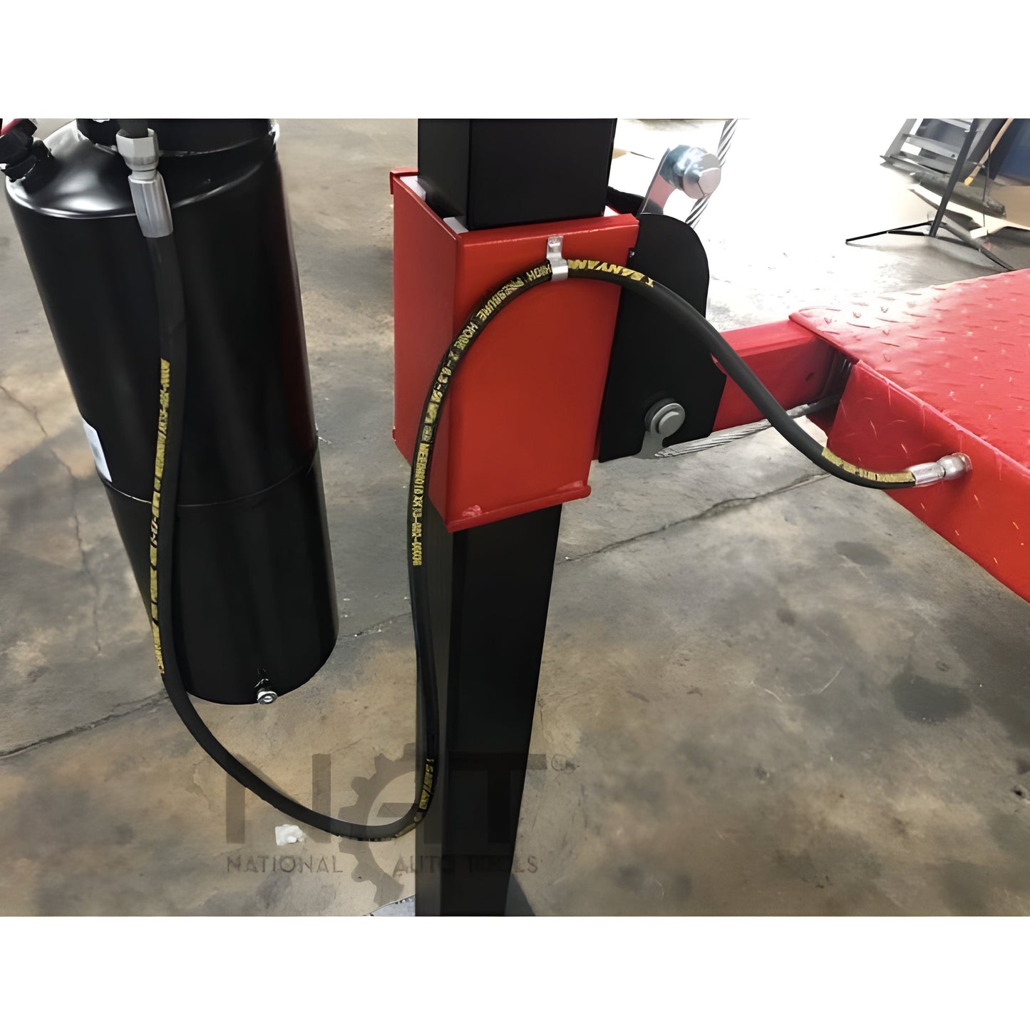 Triumph NOS9000 9,000 lb Four-Post Service and Storage Lift - NOS9000