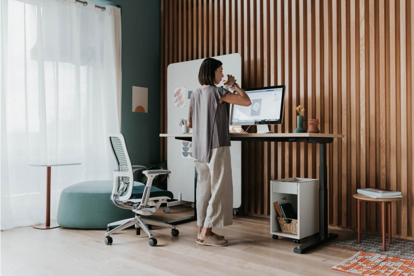 Upside Sit-to-Stand Desk - BP01676