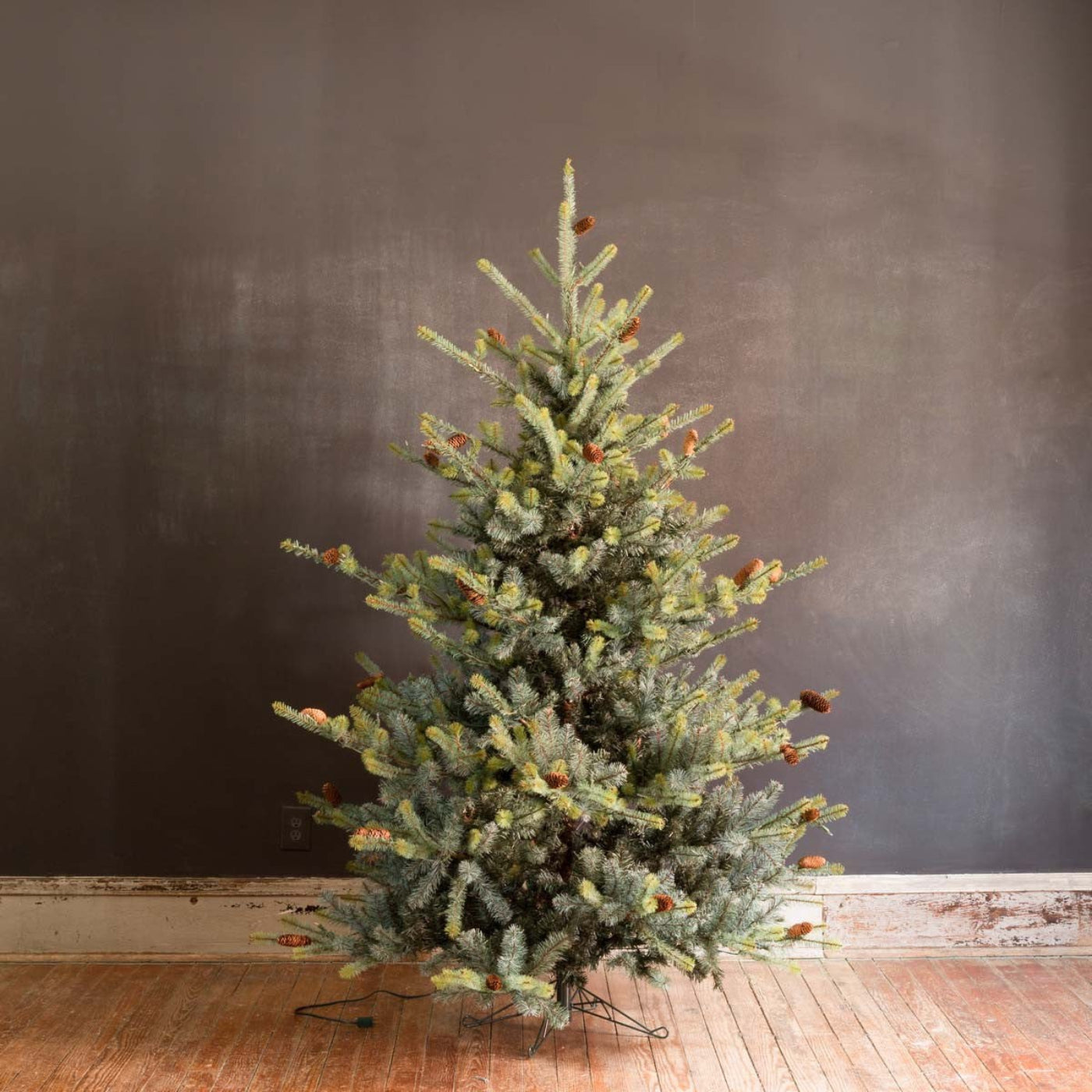 Park Hill Collection Tree Lot 7.5' Park Hill Blue Spruce LED Lights - XPQ82168