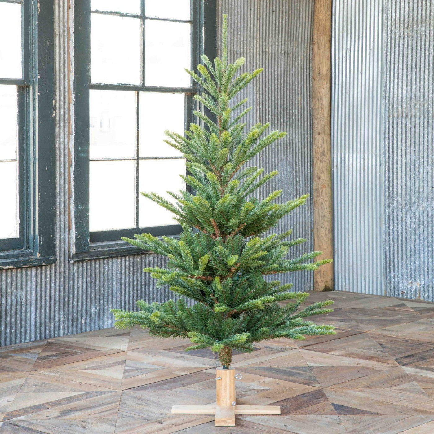 Park Hill Collection Tree Lot 5' Great Northern Spruce Pine Tree with Micro LED Lights - XPQ90662