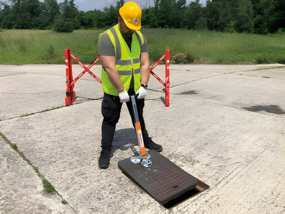 Italifters XT10 NANO 1433 lb Lift Capacity Manhole Cover Lifter - 142843