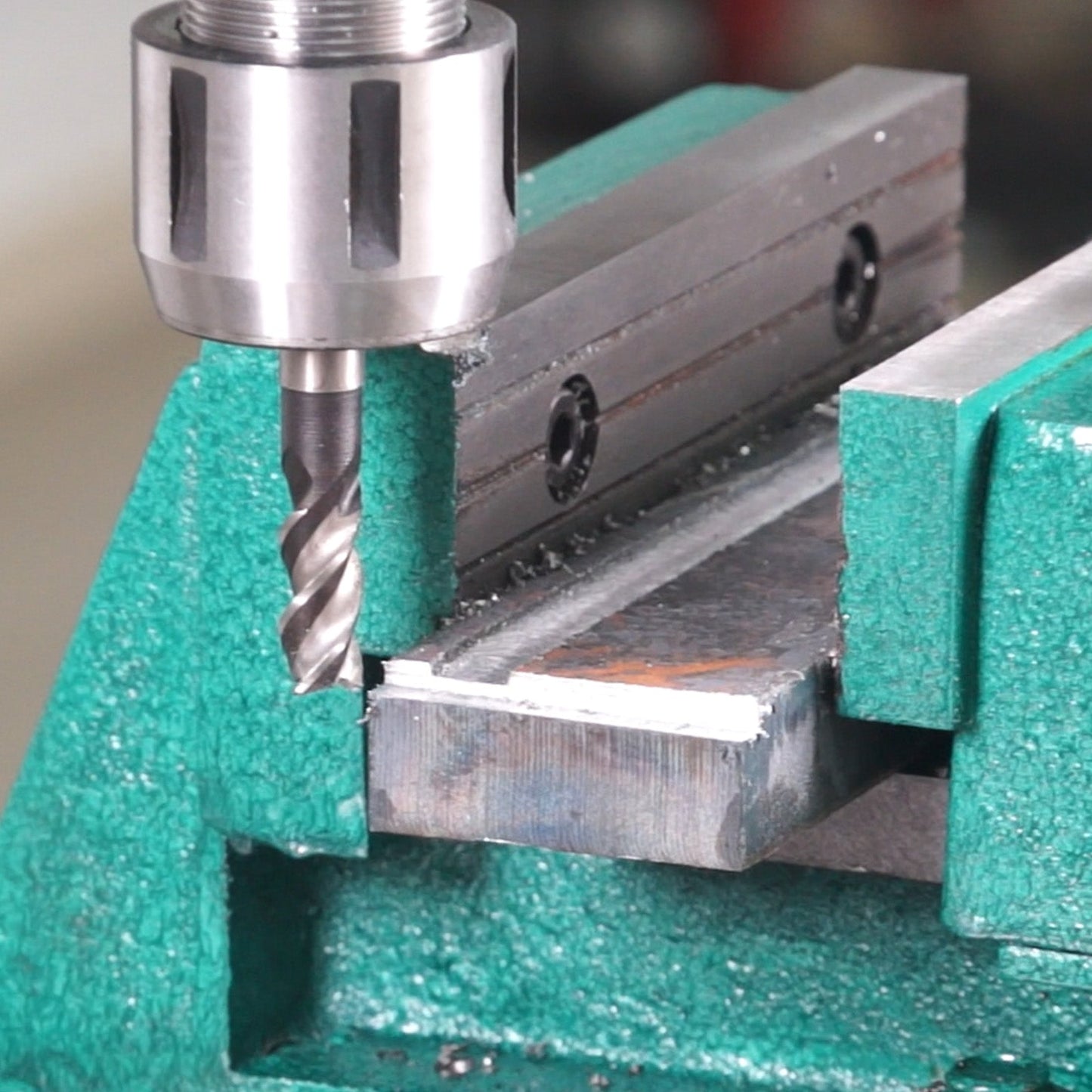 KAKA Industrial ZX-5325C Drilling and milling machine 230V460V-60HZ-3PH Main Moto power 1.5KW Gear Head Auto Feed Table Drilling and milling machine with 3 Axis DRO - 183013V230V460