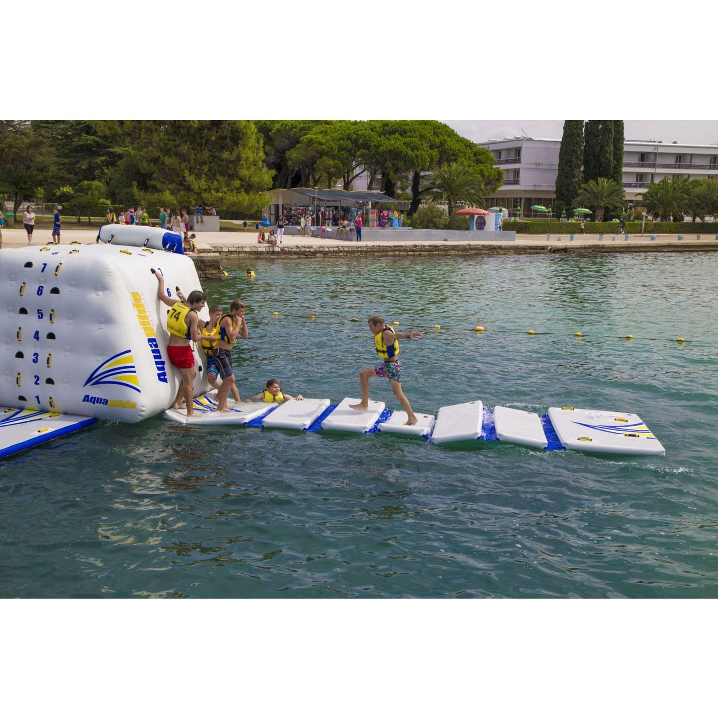 Aquaglide Walk on Water - 585219679