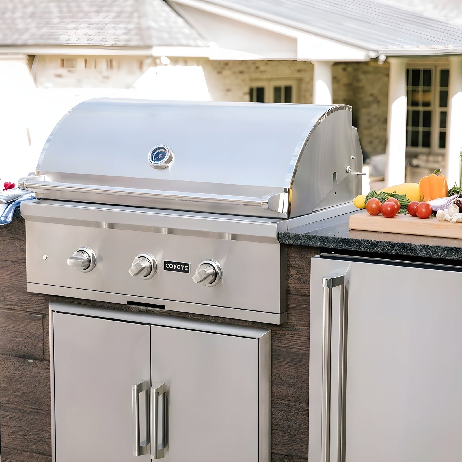 Coyote C-Series 34" Grill 3 Burner - C2C34