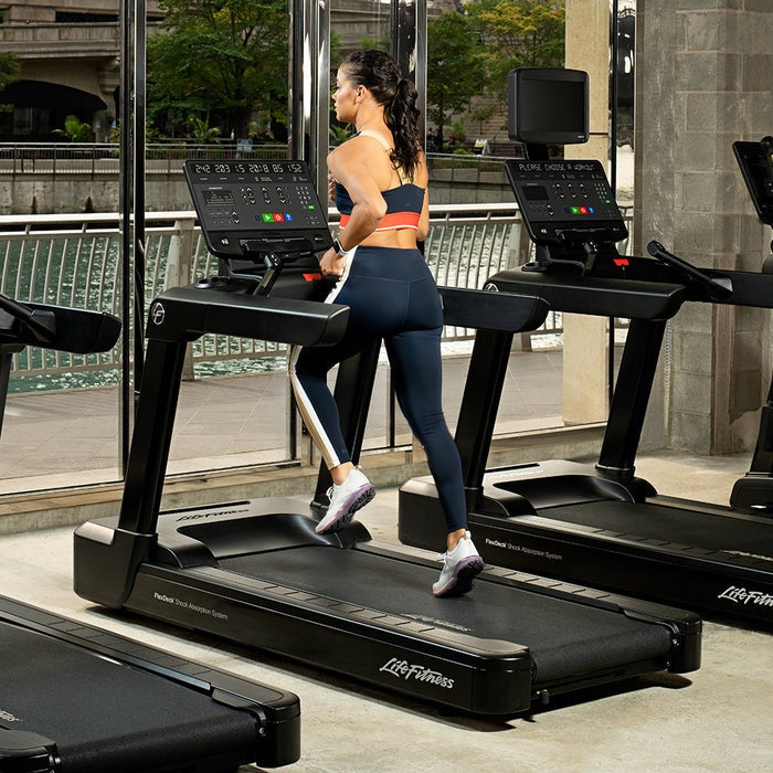 Life Fitness Club Series+ Treadmill - CST-SL-BLKLF-DOM14