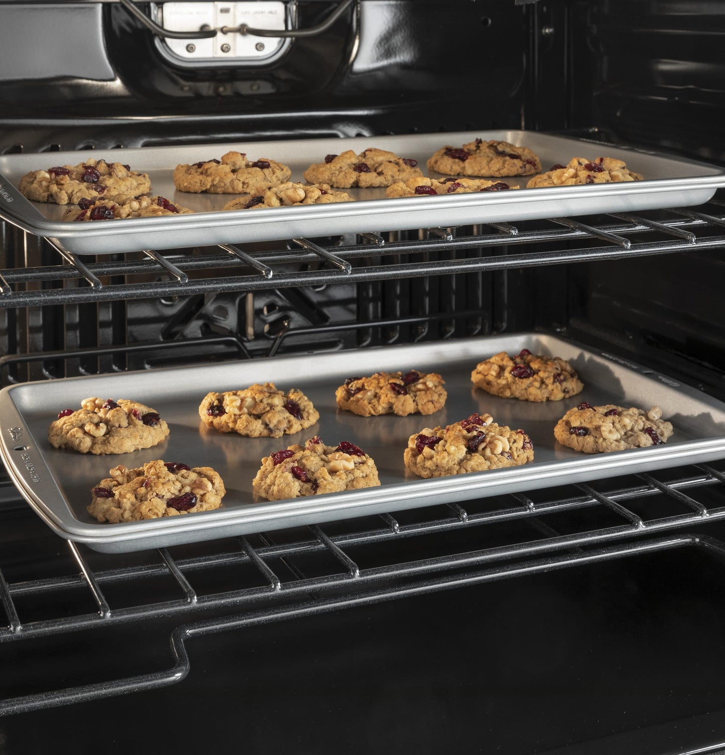 GE APPLIANCES JTD3000SNSS GE® 30" Smart Built-In Self-Clean Double Wall Oven with Never-Scrub Racks - JTD3000SNSS-KT