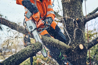 Husqvarna T542i XP Battery Top Handle Chainsaw with 16in Guide Bar, Battery & Charger Included - 970666319