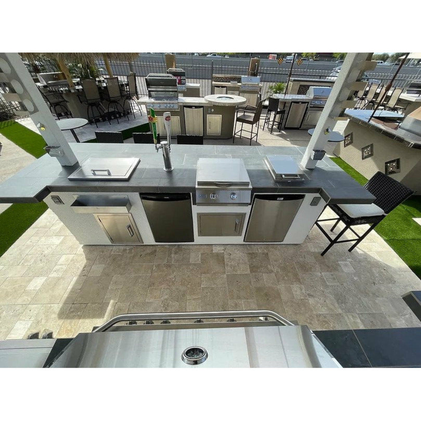 KoKoMo Big Island Sports Bar Outdoor Kitchen Grill - BigIsland