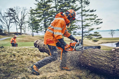 Husqvarna 562 XP Mark II Chainsaw - 59.8cc Gas Engine with 20in Guide Bar for Professionals - 970696720