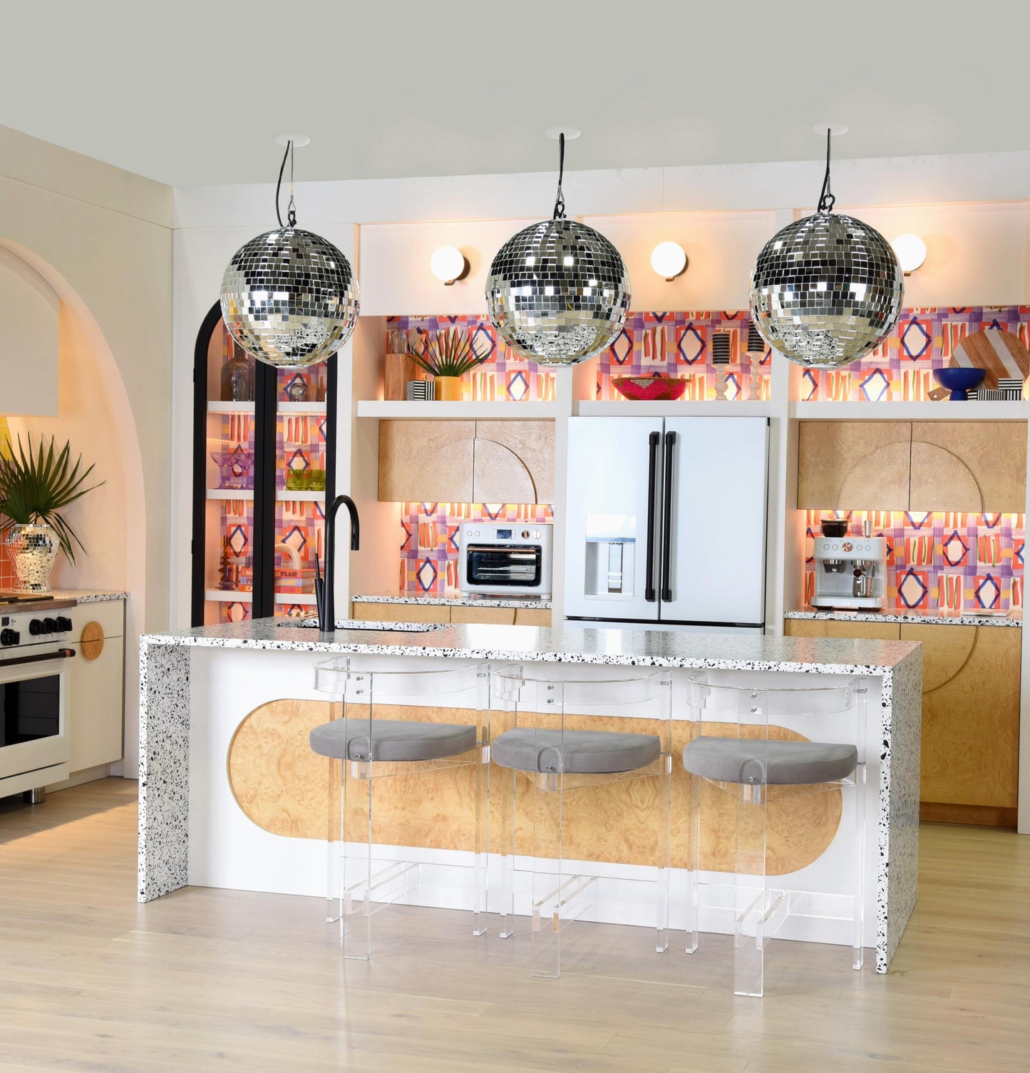 CAFE CVE28DP4NW2 CAFé™ ENERGY STAR® 27.8 Cu. Ft. Smart 4-Door French-Door Refrigerator White - CVE28DP4NW2