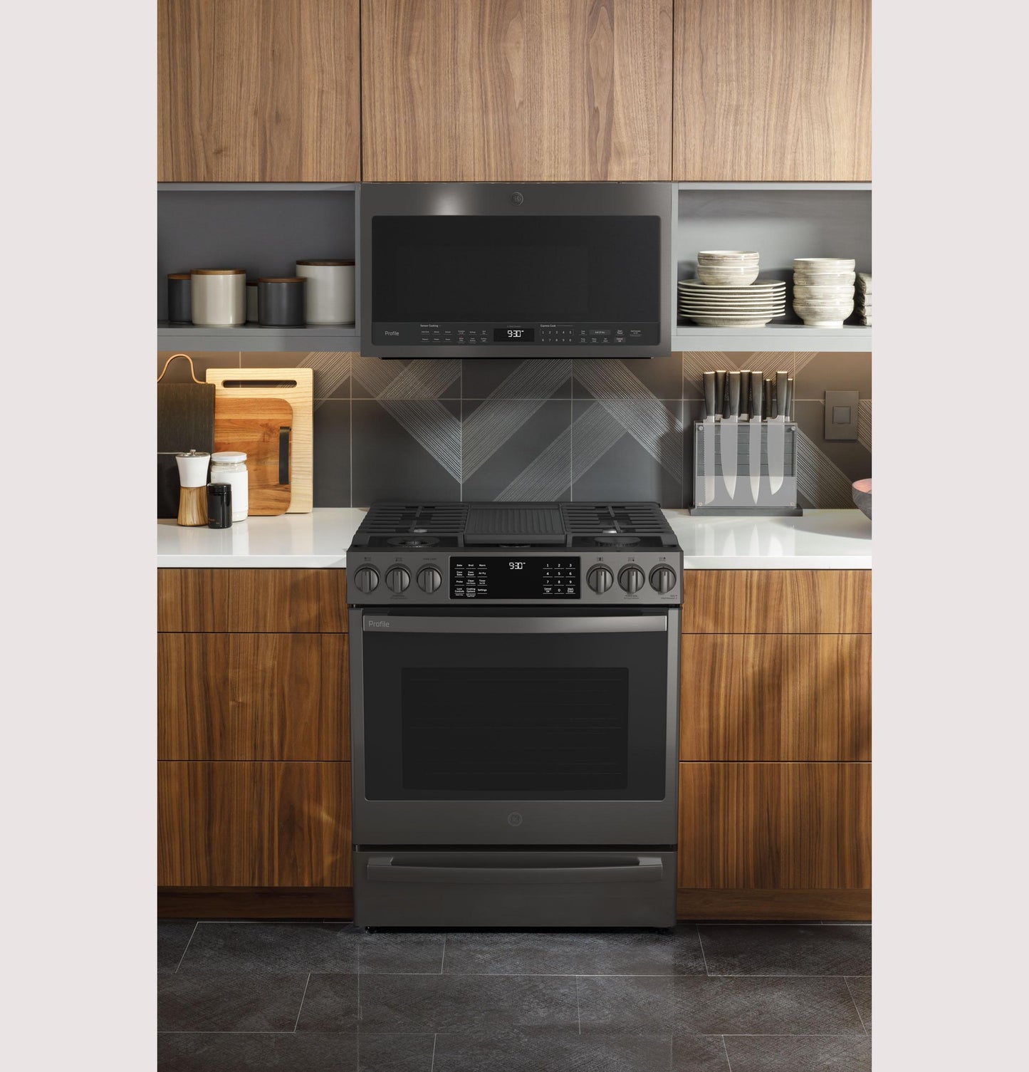 GE APPLIANCES PGS930BPTS GE Profile™ 30" Smart Slide-In Front-Control Gas Range with No Preheat Air Fry Black in Stainless Steel - PGS930BPTS