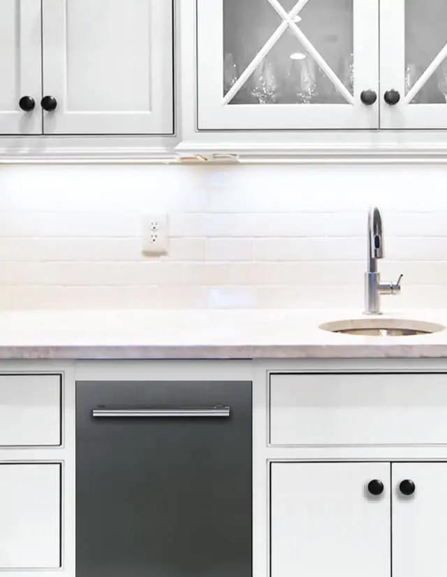 XO APPLIANCE XOUIM1585NOPA 15" Nugget Ice Maker Panel Ready w Pump ADA Height Custom Panel Ready
