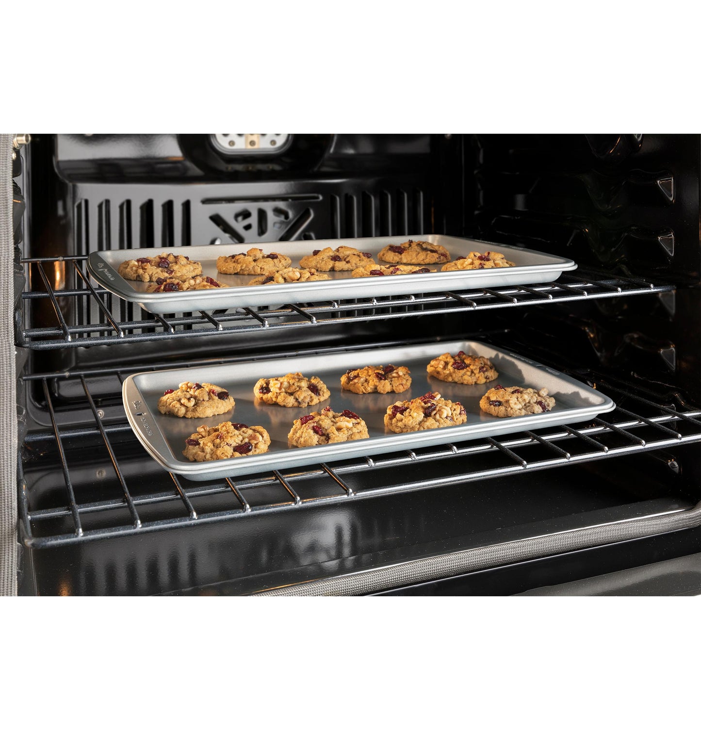 GE APPLIANCES JTS5000SVSS GE® 30" Smart Built-In Self-Clean Convection Single Wall Oven with No Preheat Air Fry in Stainless Steel - JTS5000SVSS